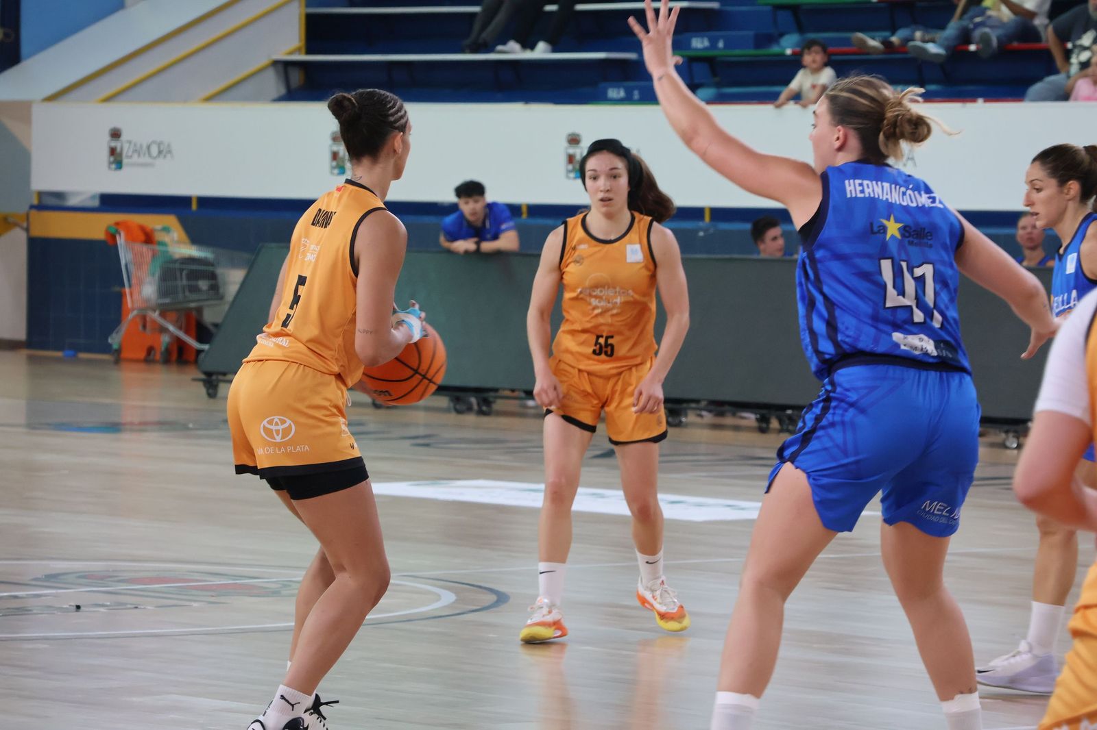 Partido entre el CD Zamarat y el Melilla Ciudad del Deporte este sábado