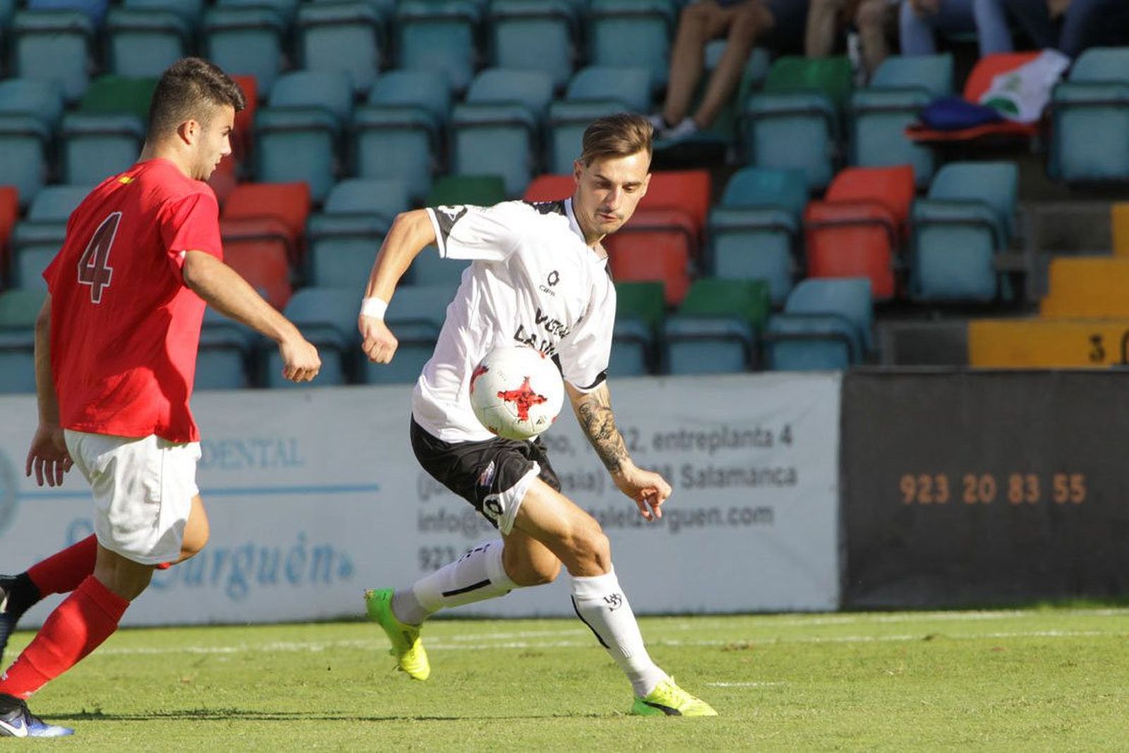 El Salmantino voltea el marcador para derrotar al Sporting Uxama