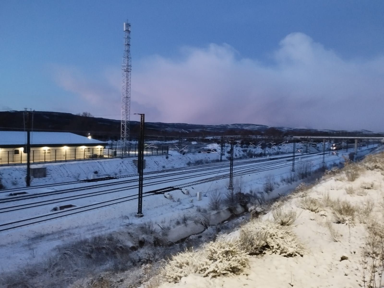 la-nieve-cubre-puebla-de-sanabria-6