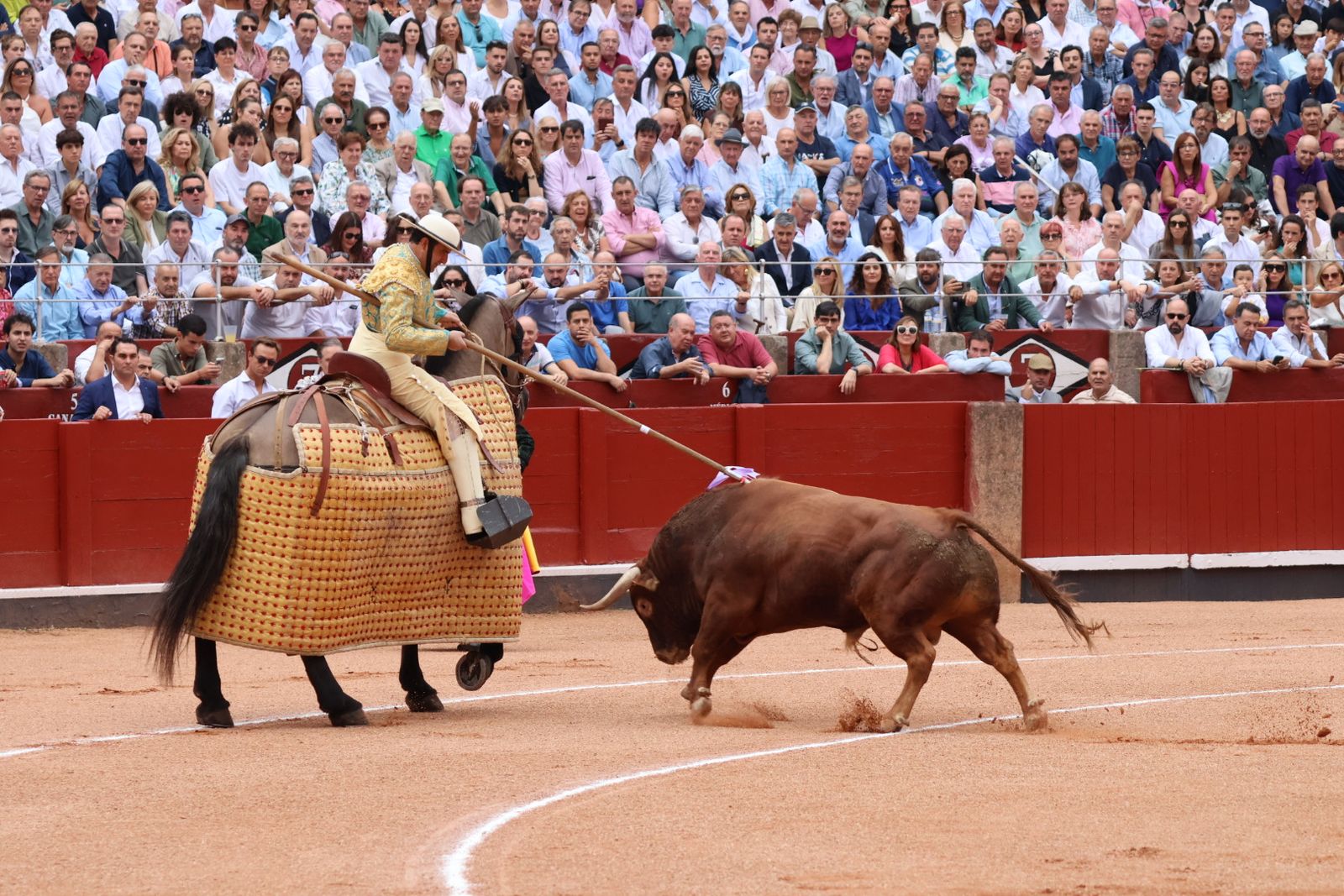 Ismael Martín, Marco Pérez y el aclamado regreso de Morante de la Puebla: su paso por La Glorieta en imágenes