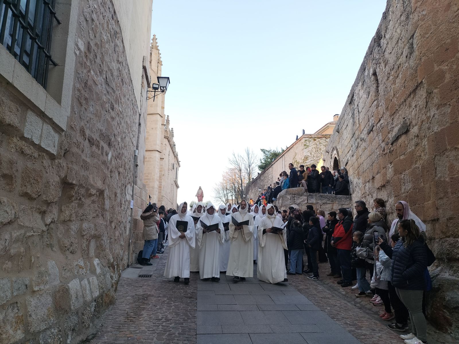 hermandad-penitencial-de-nuestro-senor-jesus-de-luz-y-vida-61