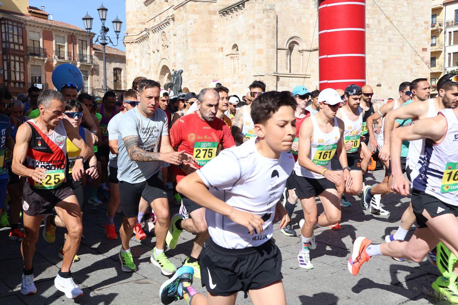 GALERÍA | Zamora arranca su Media Maratón: disfruta de las mejores imágenes de la salida