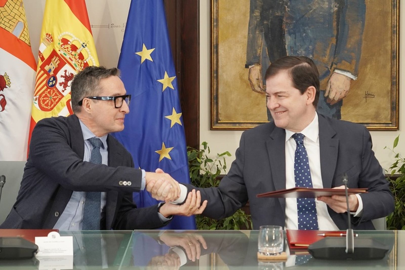 El presidente de la Junta, Alfonso Fernández Mañueco, firma un protocolo de colaboración con las cuatro universidades públicas de la Comunidad.