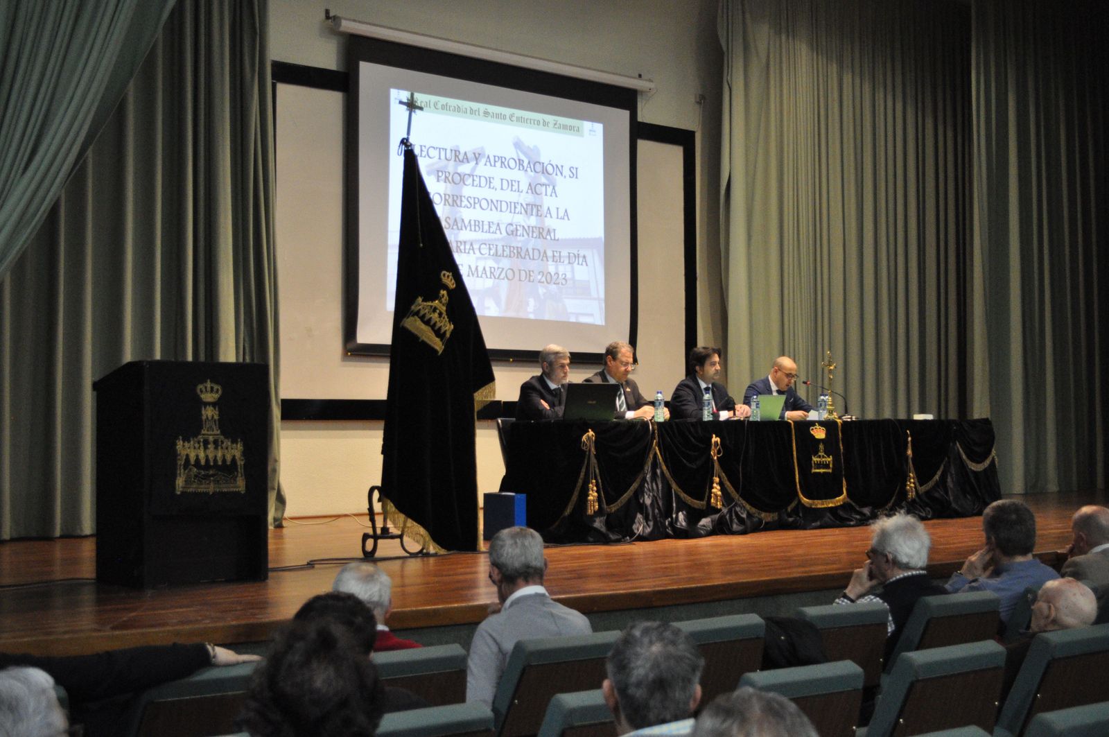 Asamblea del Santo Entierro (3)