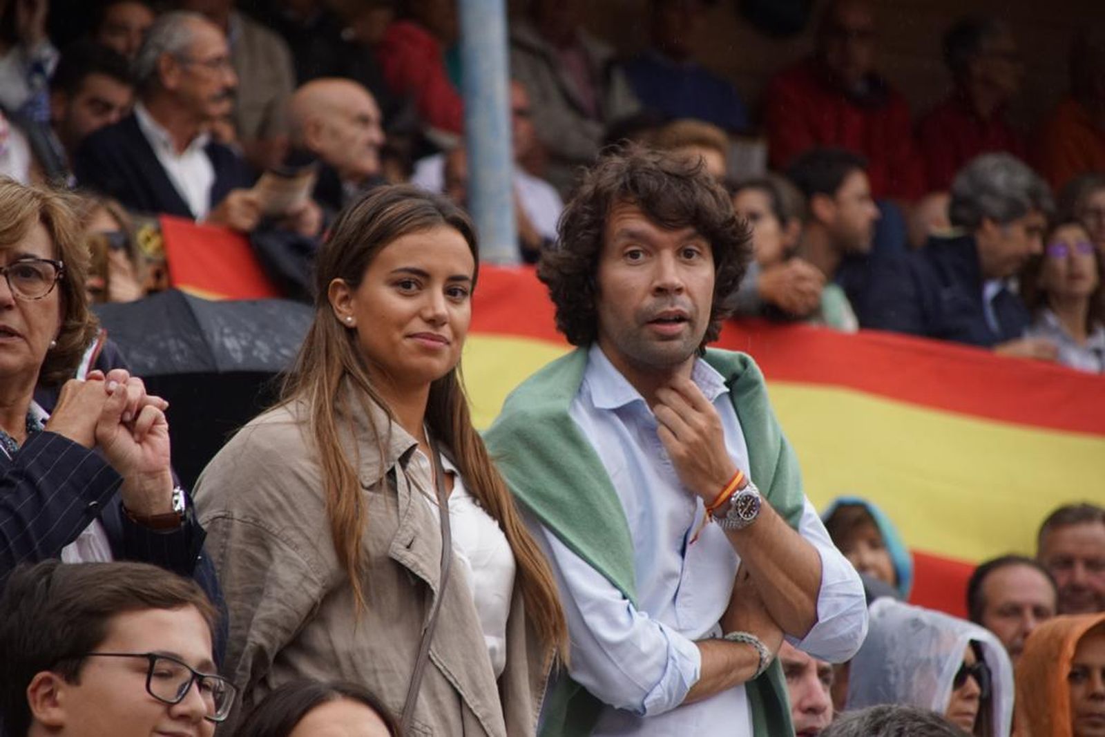 tendidos de la glorieta durante la corrida de garcia y olga jimenez 20