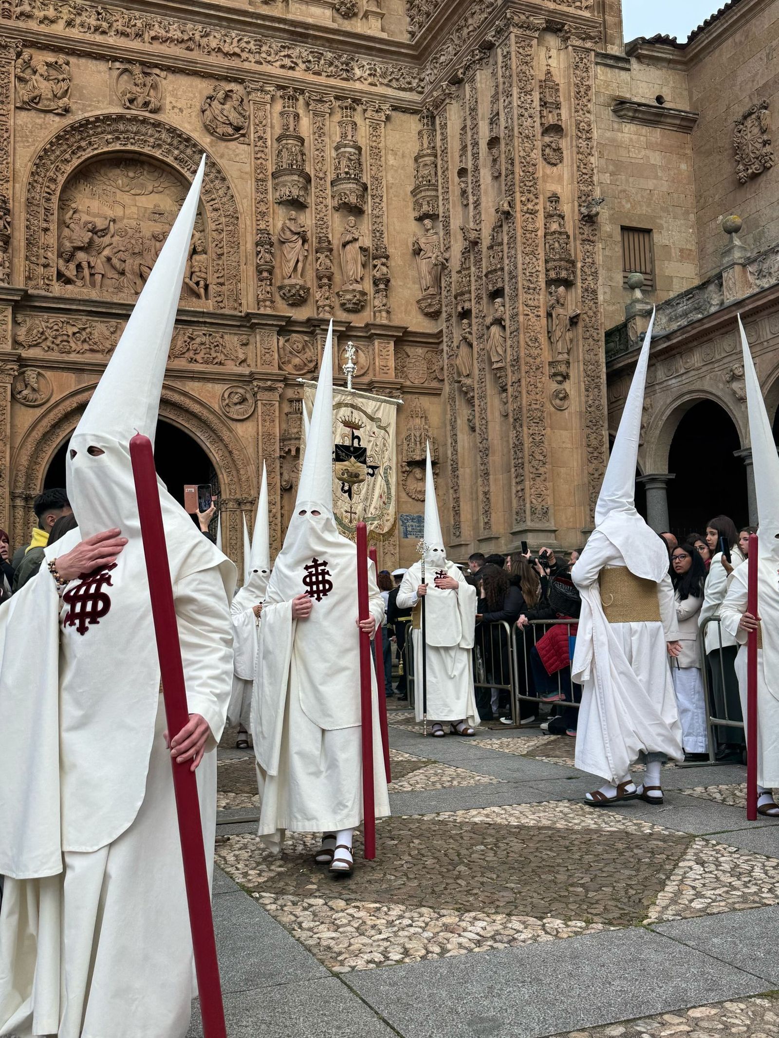 procesion-cofradia-penitencial-del-rosario-4