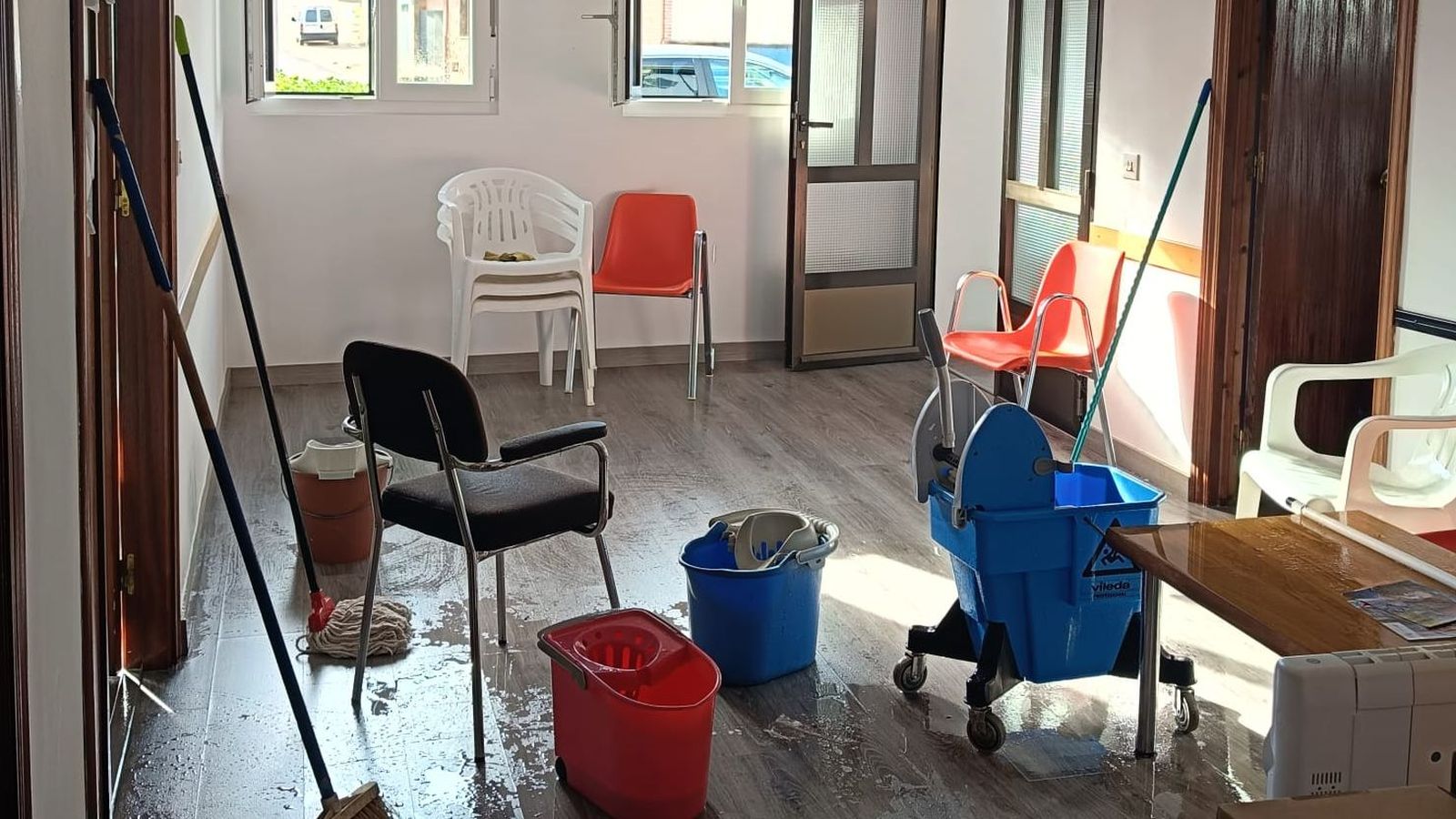 Inundación consultorio médico Pueblica de Valverde