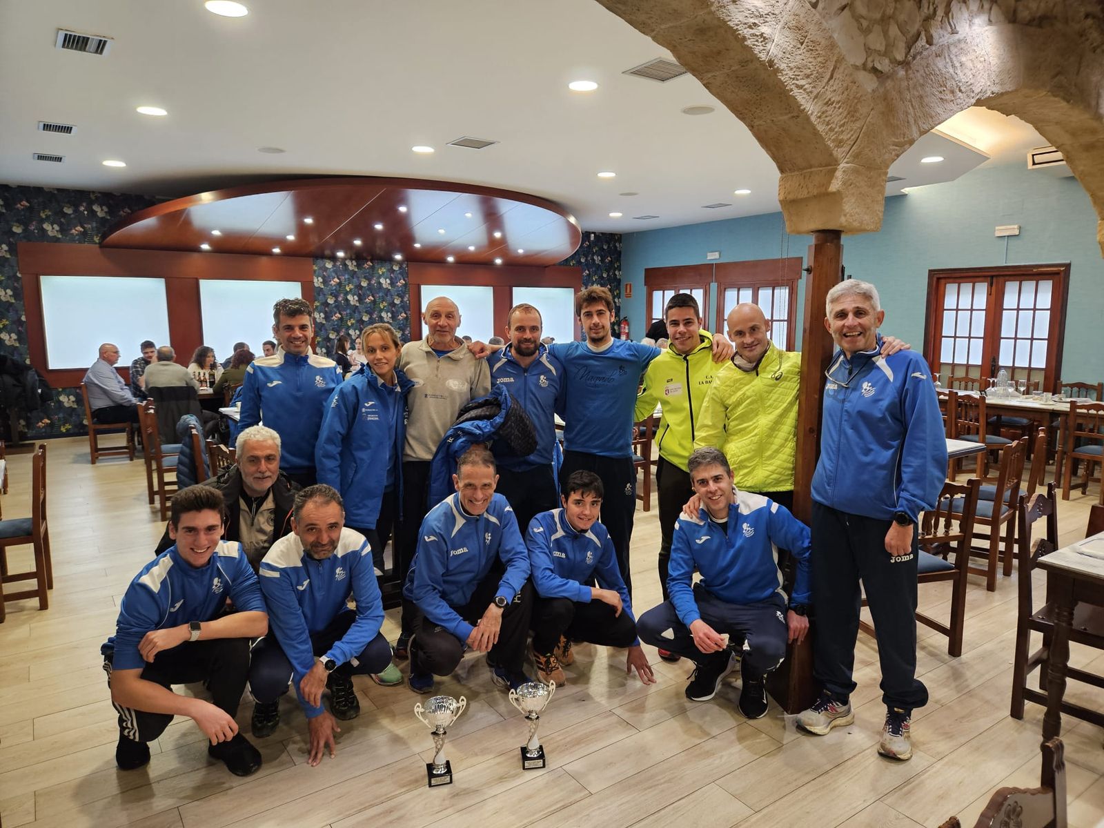 La 'Marea Azul' rinde a un gran nivel por tierras segovianas.