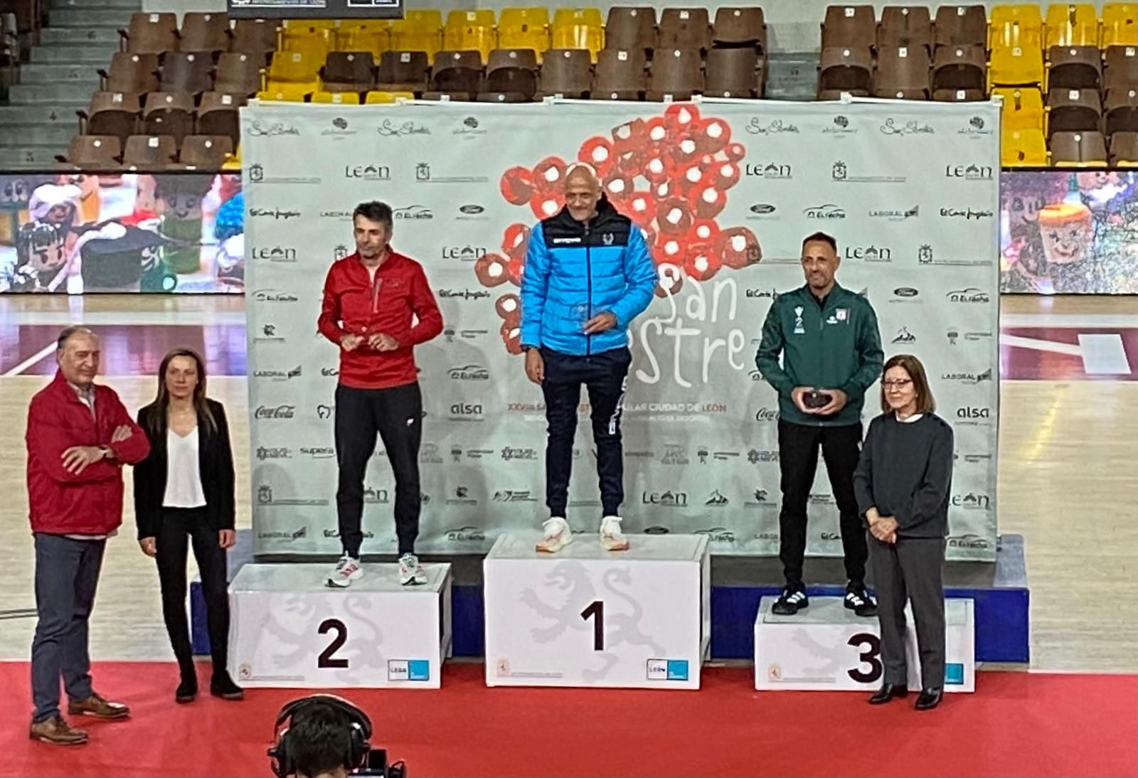 Roberto Garrido 3º Master 50 San Silvestre Leon