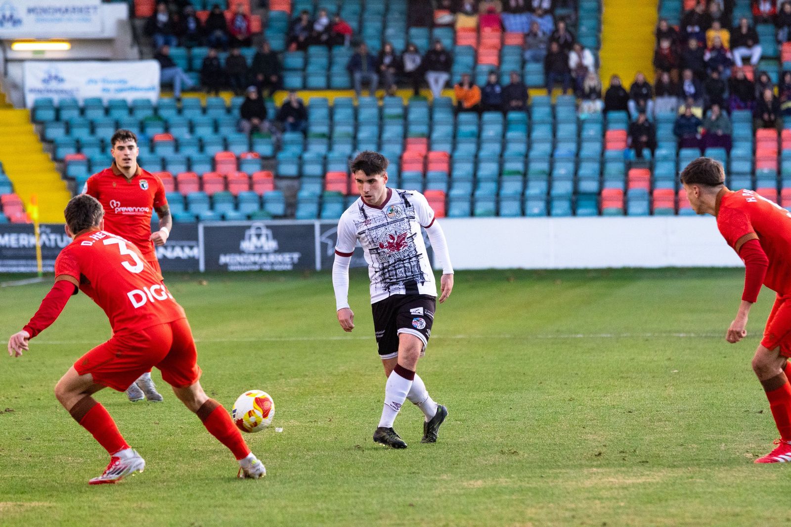 Salamanca CF UDS – Burgos Promesas. Estadio Helmántico