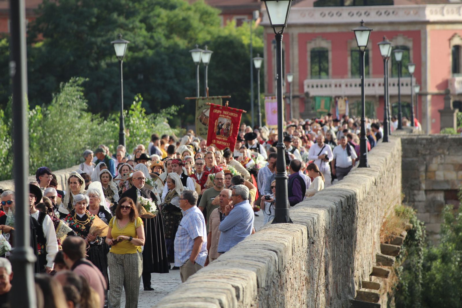 XXXV Ofrenda Floral en Honor de Santa María de la Vega