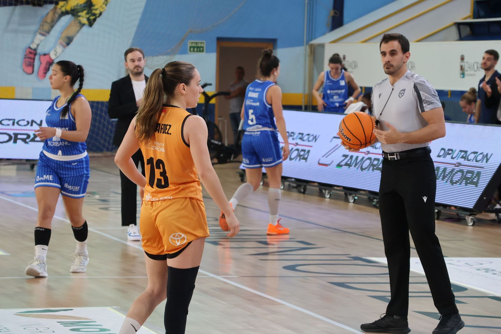 GALERÍA | El encuentro entre el CD Zamarat y el Azul Marino Mallorca, en imágenes