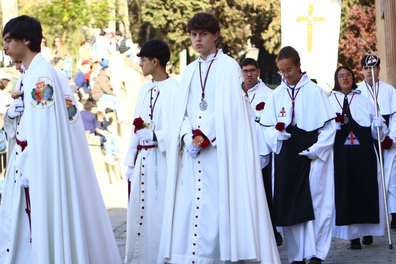 Procesión del encuentro de Nuestra Señora de la Alegría y Jesús Resucitado en el Domingo de Resurrección en Salamanca