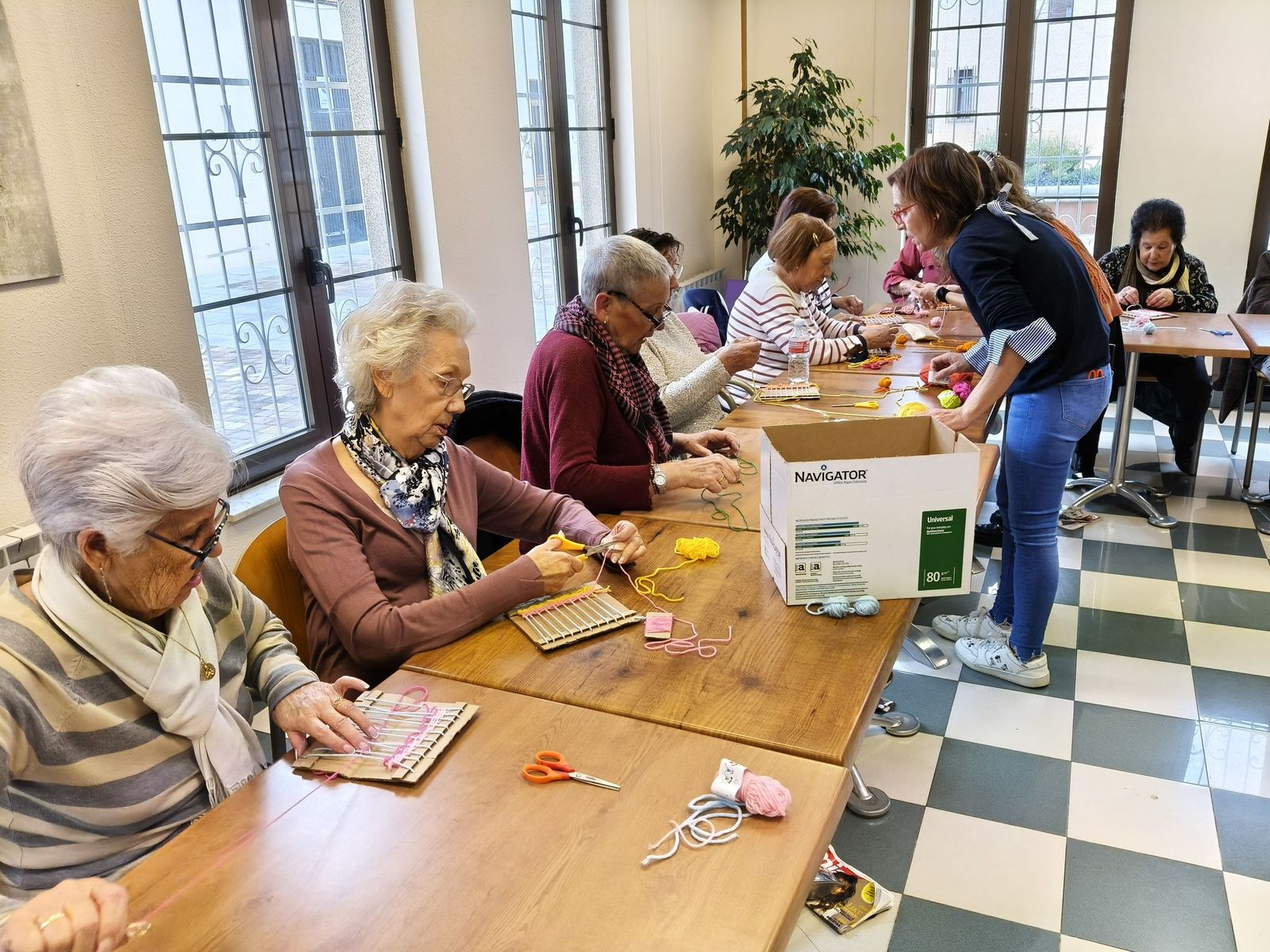 Belenes y talleres navideños para los mayores de Carbajosa