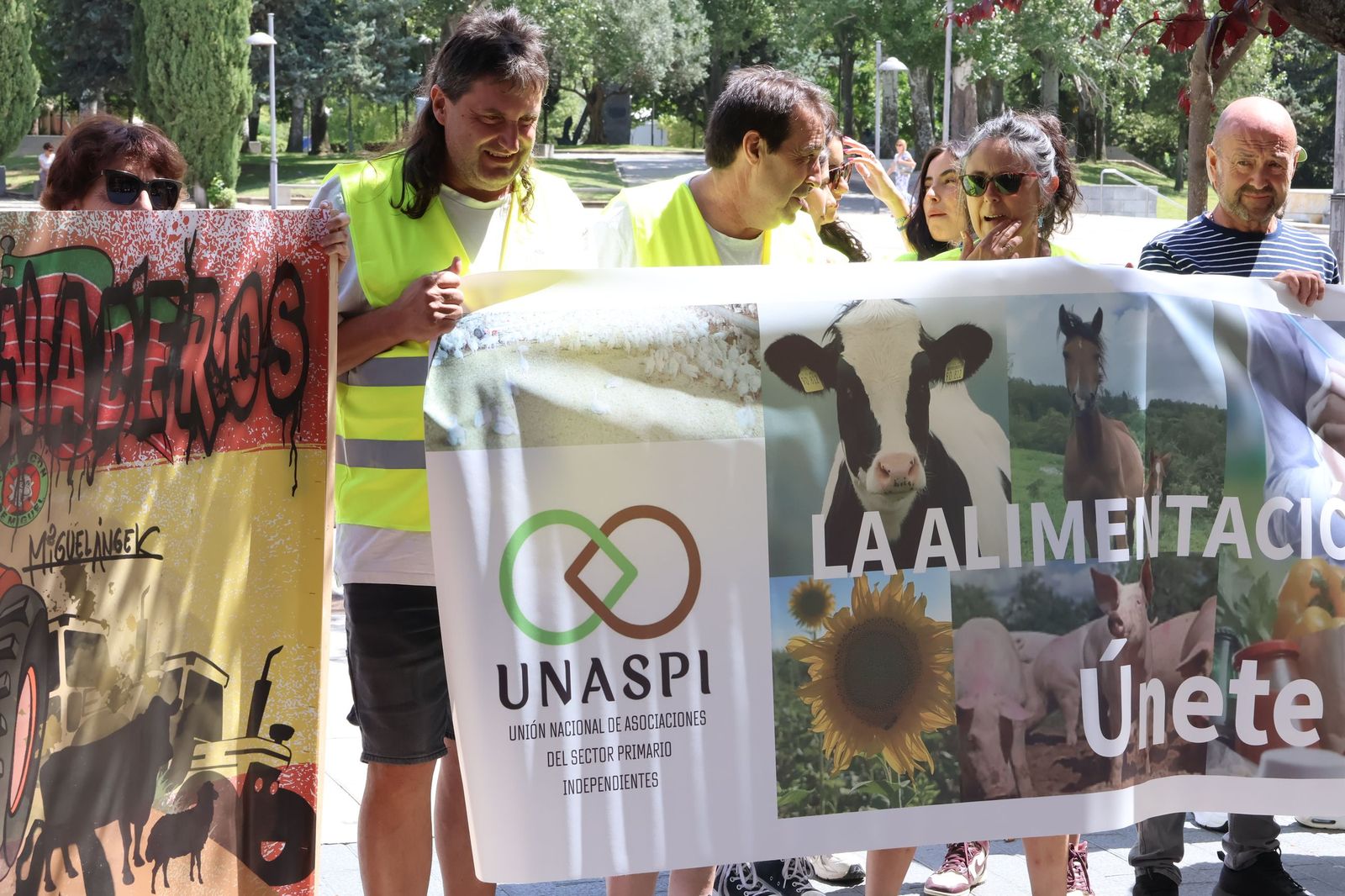 Marcha silenciosa en homenaje a David Lafoz (26).JPG