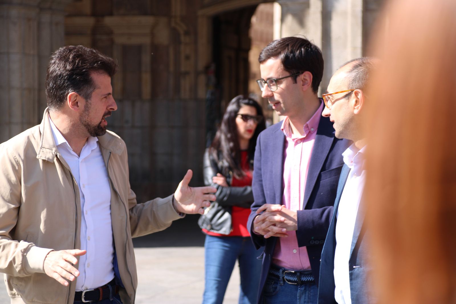 luis-tudanca-david-serrada-y-jose-luis-mateos-mantienen-un-encuentro-c-8