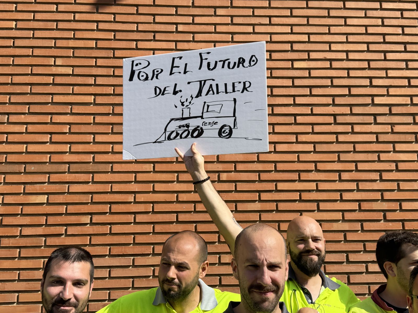 Concentración trabajadores de la Base de Mantenimiento de Renfe - Salamanca