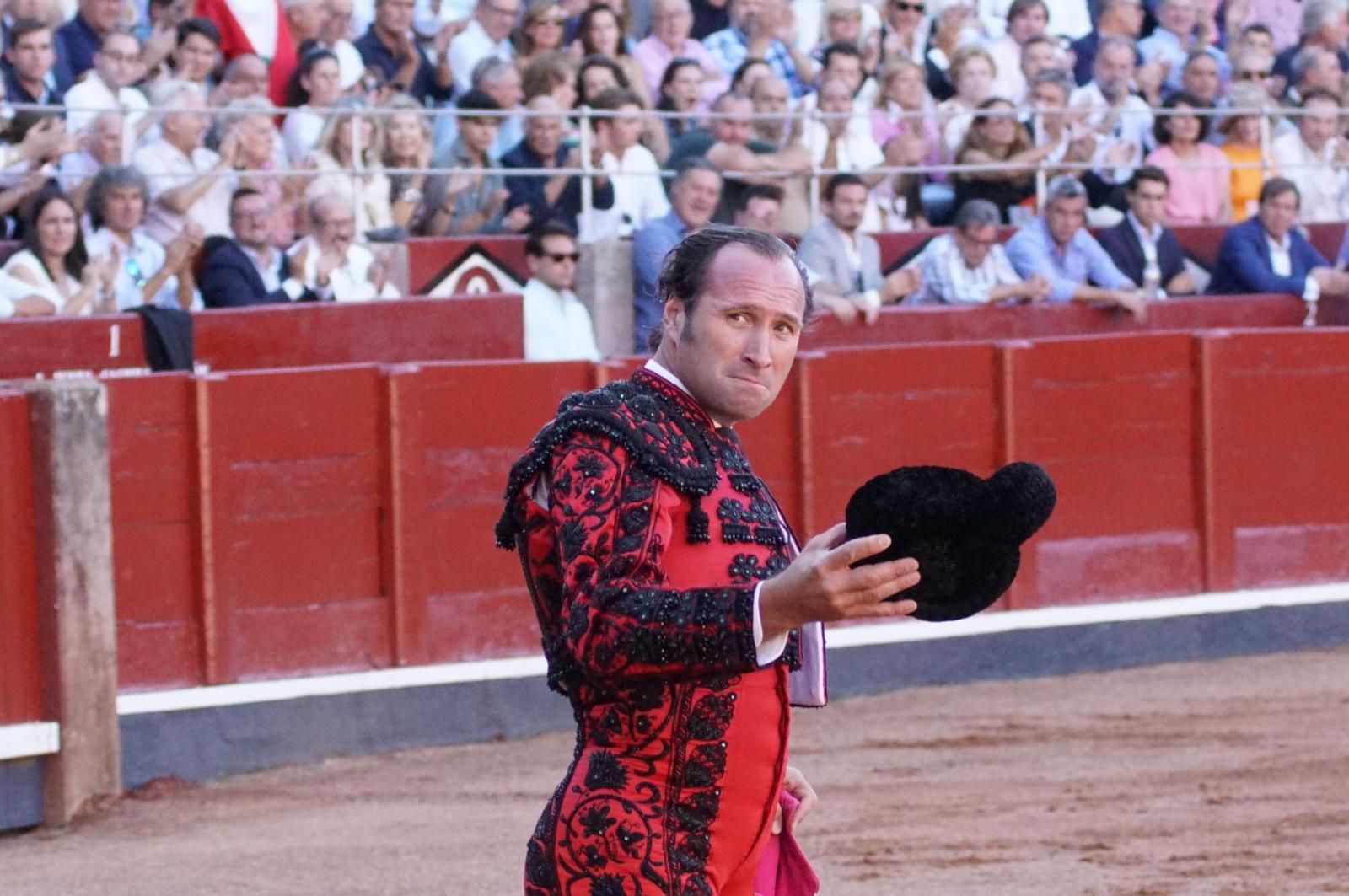 Emilio de Justo, Juan Ortega y Roca Rey inauguran el cartel de figuras en la feria de Salamanca: la corrida de Garcigrande en imágenes