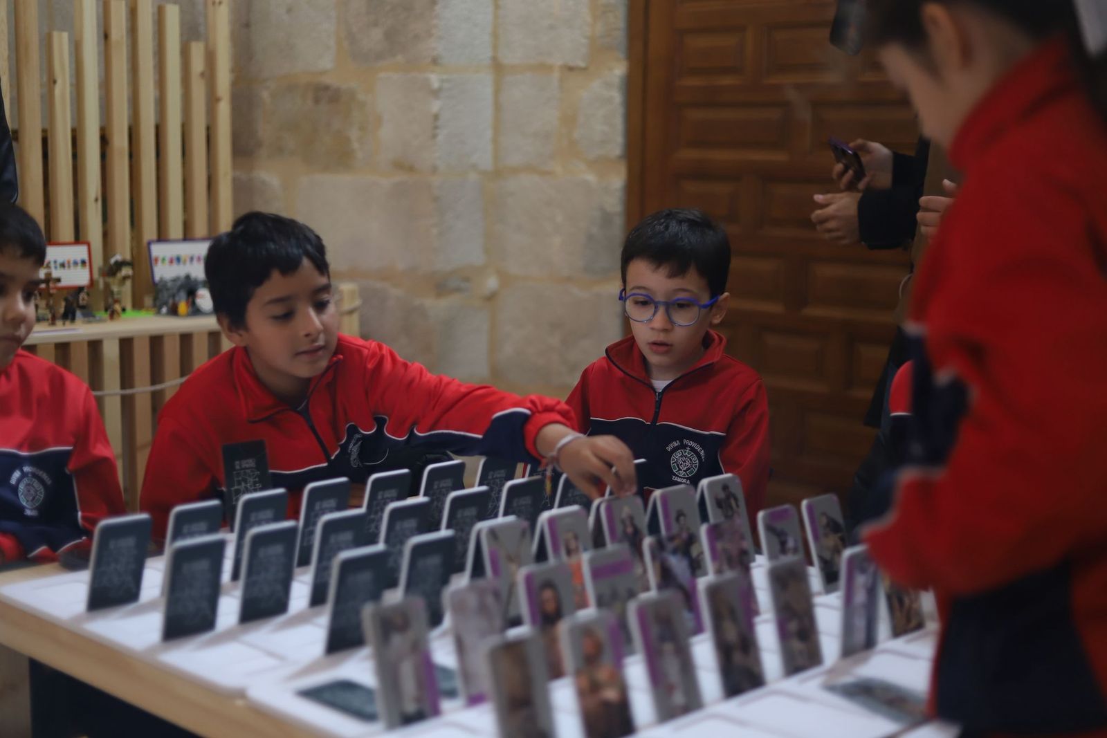 GALERÍA | Los más pequeños disfrutan de Las Edades del Hombre