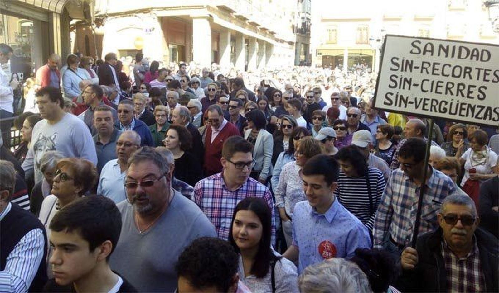 Más de diez mil benaventanos salen a la calle para pedir una Sanidad digna