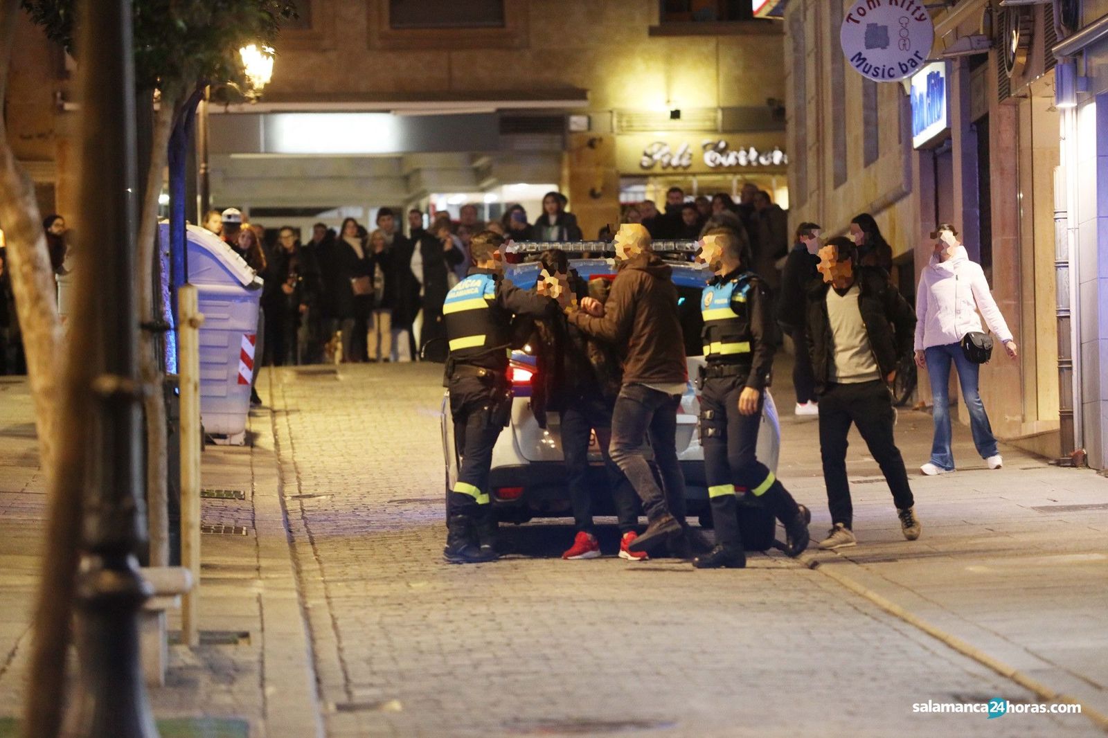 Policía en Vazquez Coronado (7)