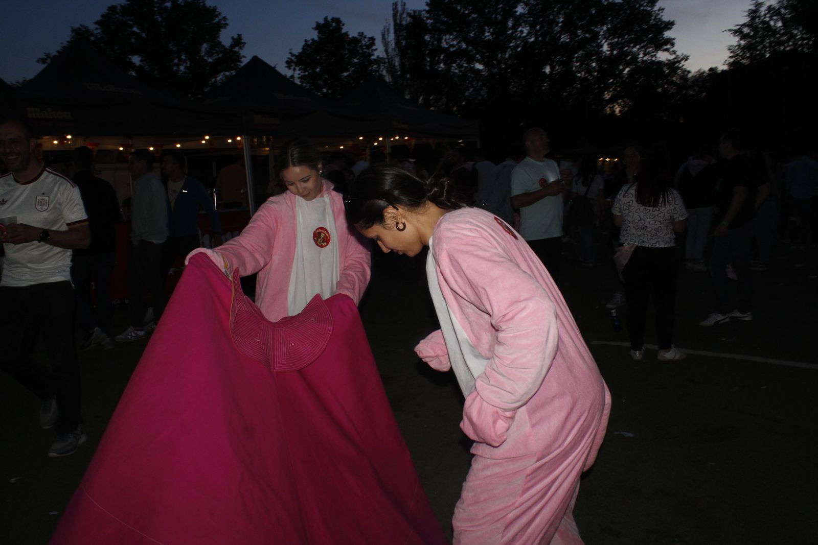 Salamanca de noche, sábado 18 de abril