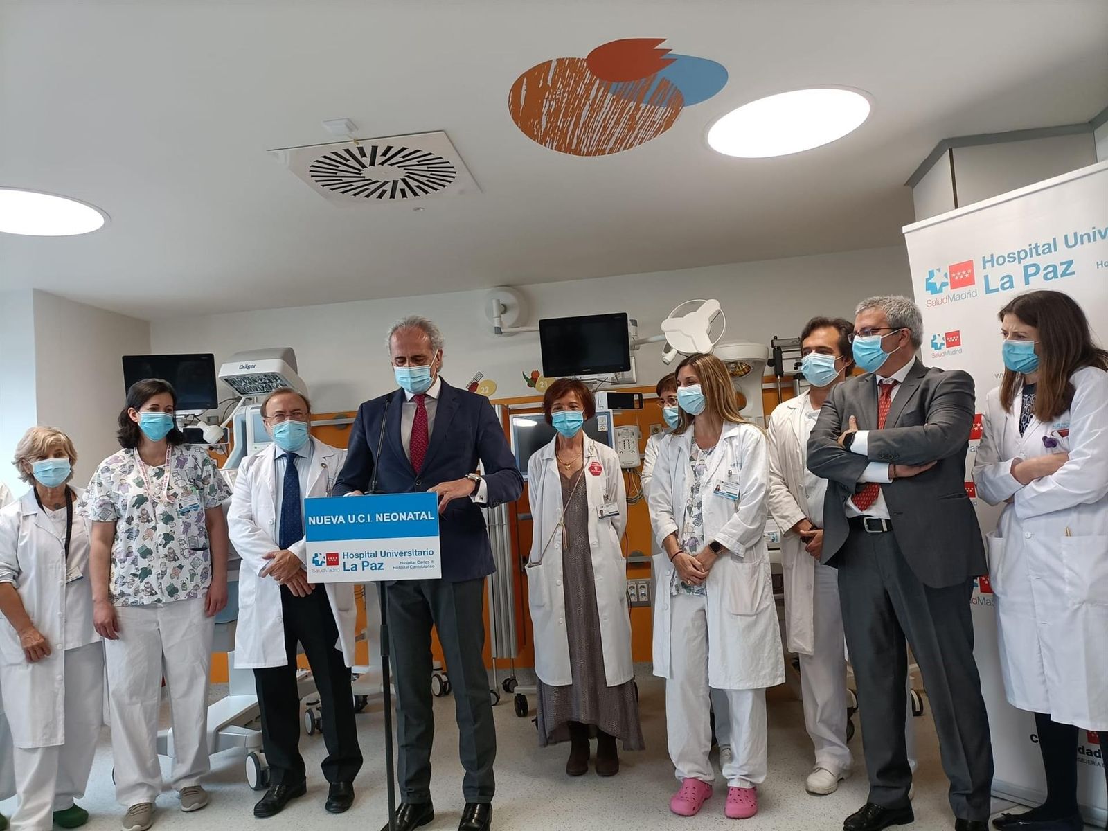 El consejero de Sanidad de la Comunidad de Madrid, Enrique Ruiz Escudero, en el hospital La Paz - EUROPA PRESS