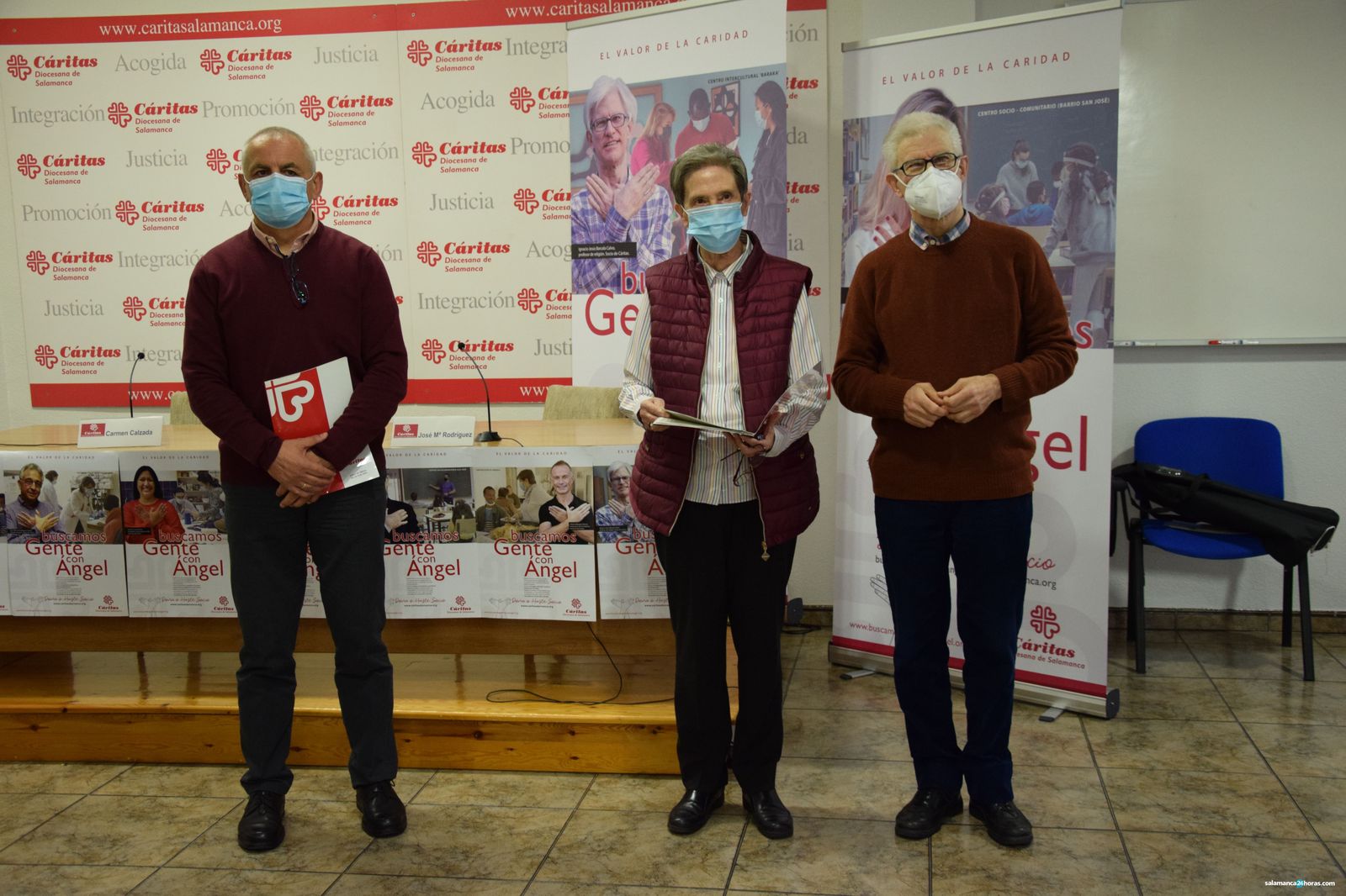 Buscamos gente con ángel. Cáritas (6)