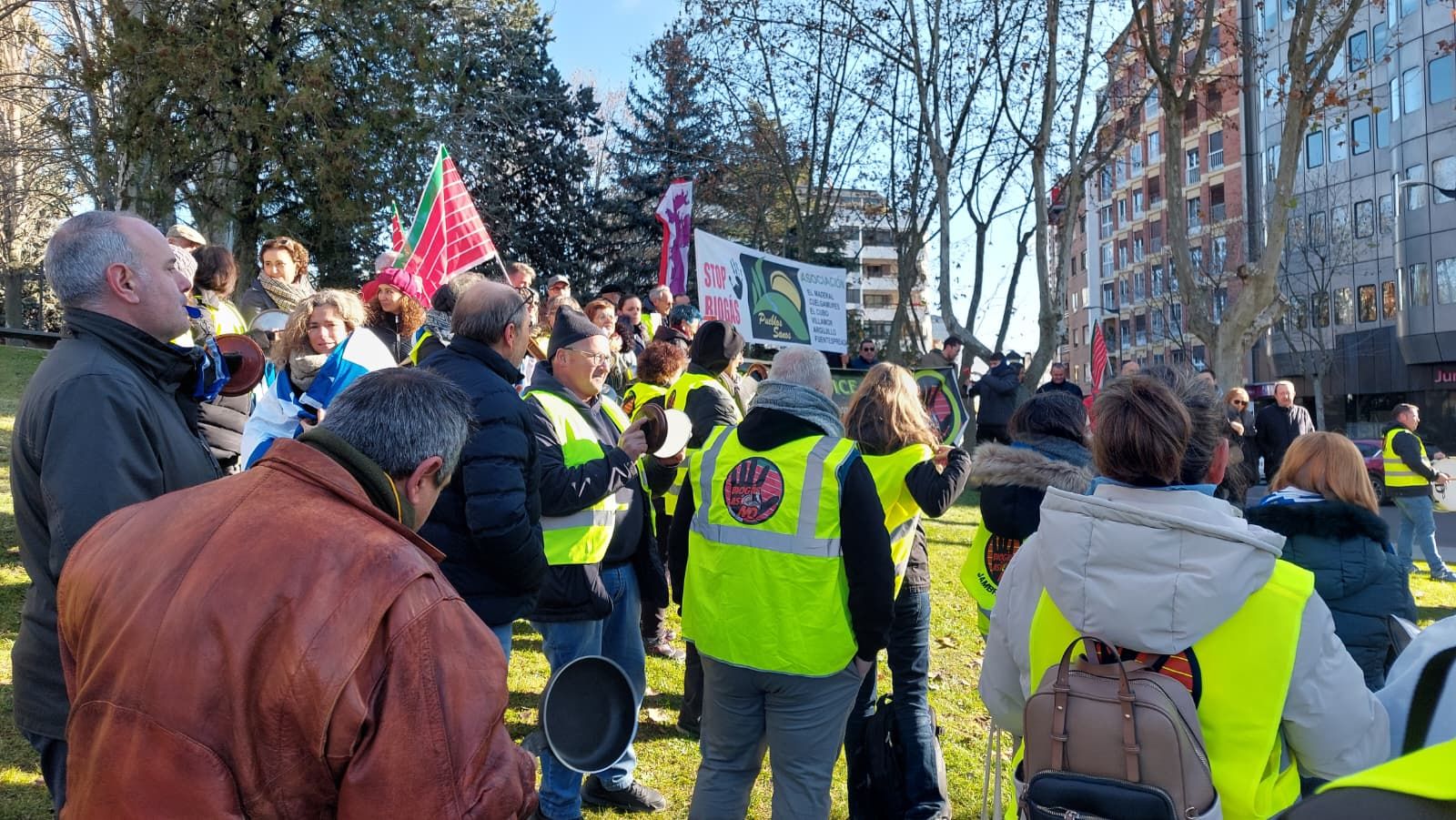 Cacerolada en Zamora contra las plantas de biogás (7).jpeg