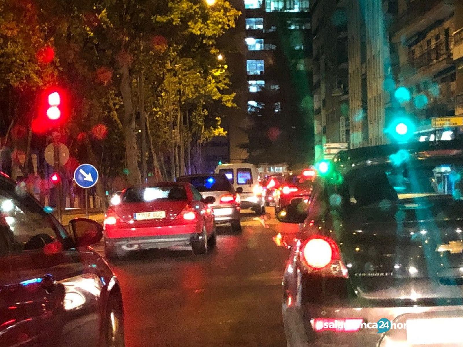 Atasco paseo de San Vicente. Foto de archivo