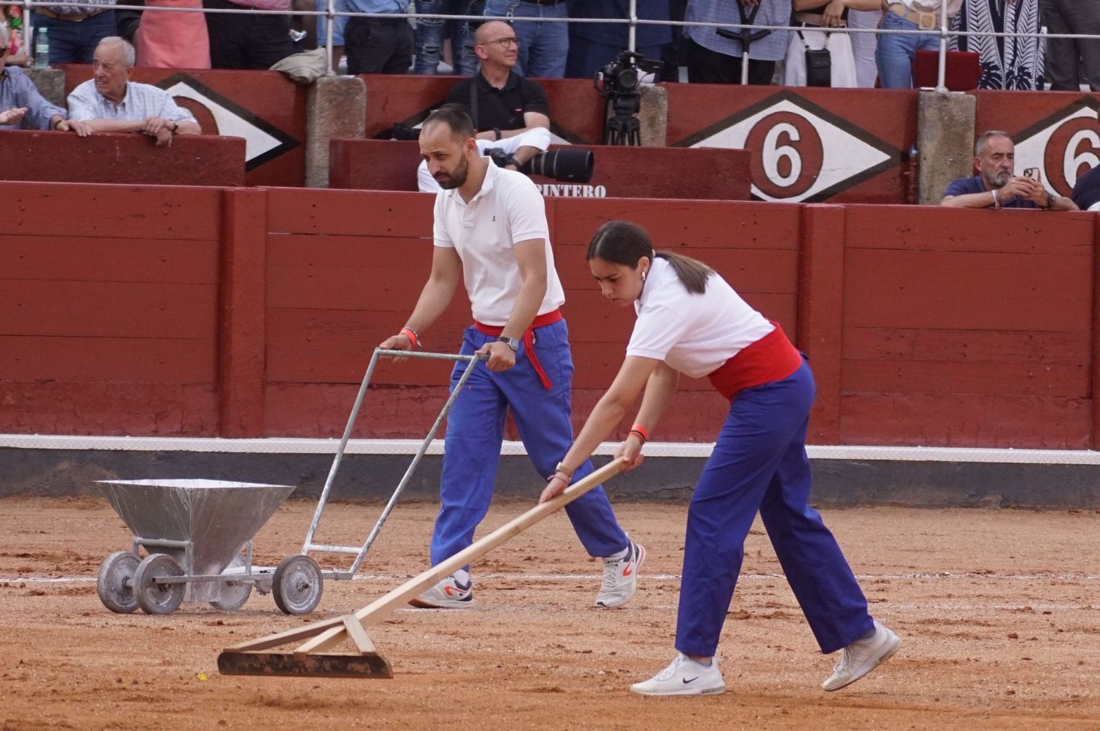 whatsapp-image-2025-06-14-at-21-33-05-2