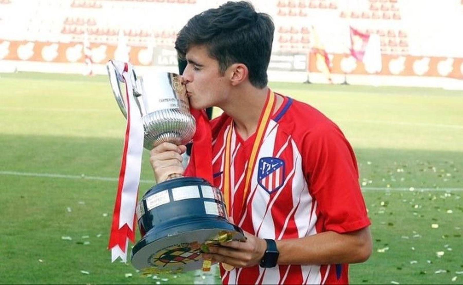 Adrián Ferreres campéon triplete atleti