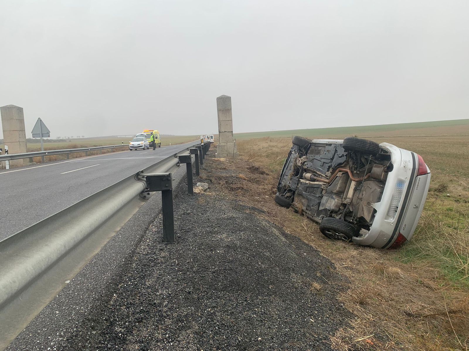 Vuelca un coche en Cantaracillo