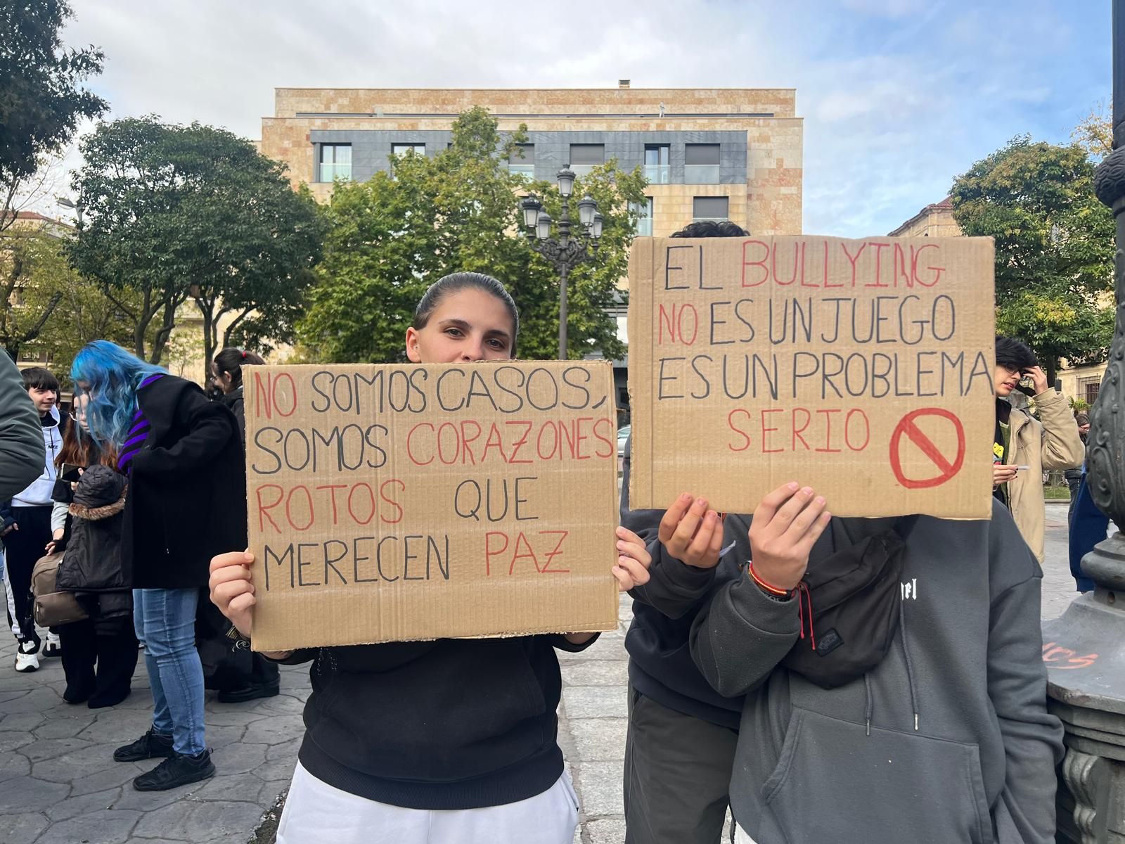 El Sindicato de Estudiantes de Salamanca reune a más de cien personas para poner "freno" al acoso escolar