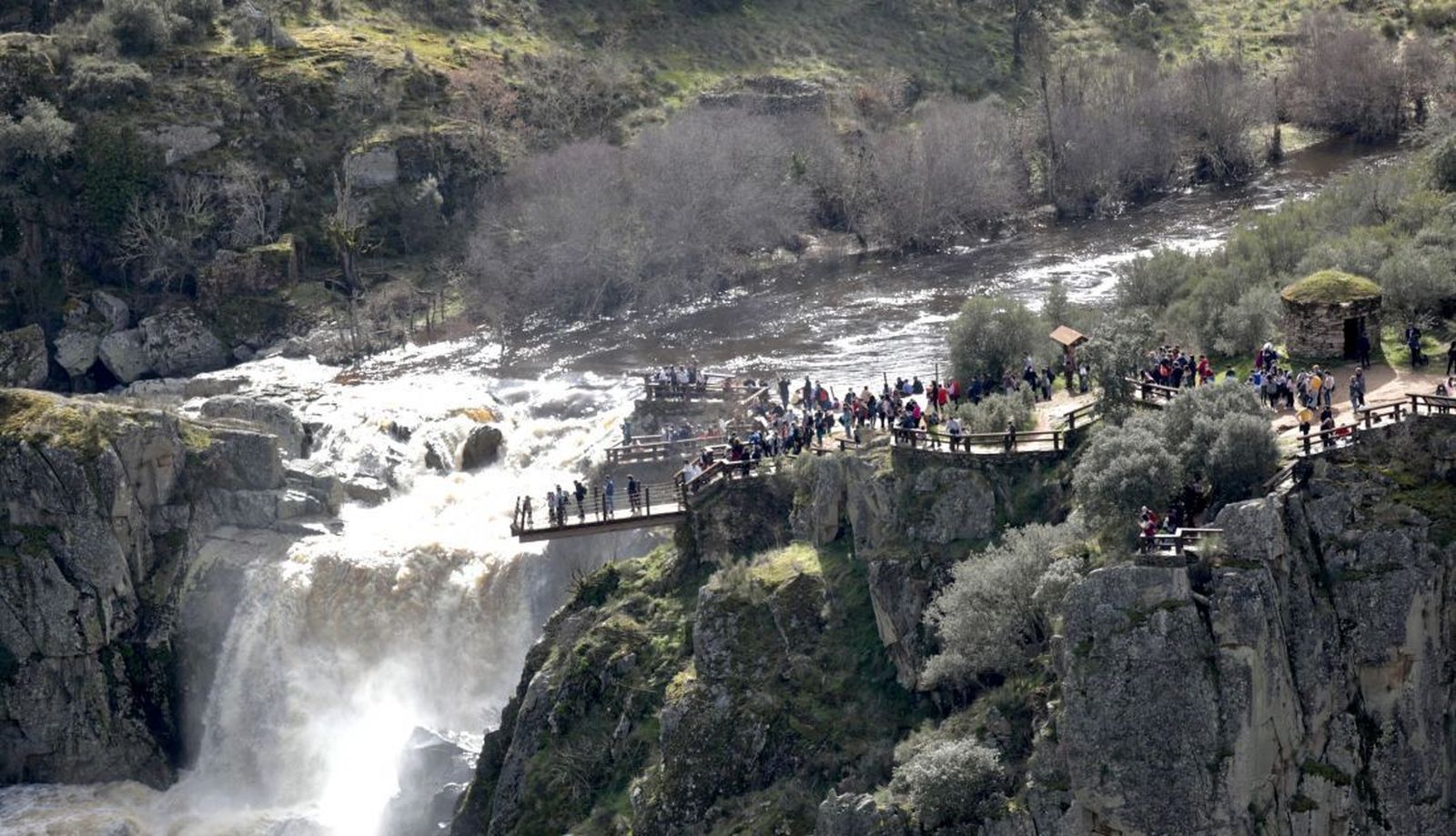 Zona del mirador en el Pozo de los Humos.