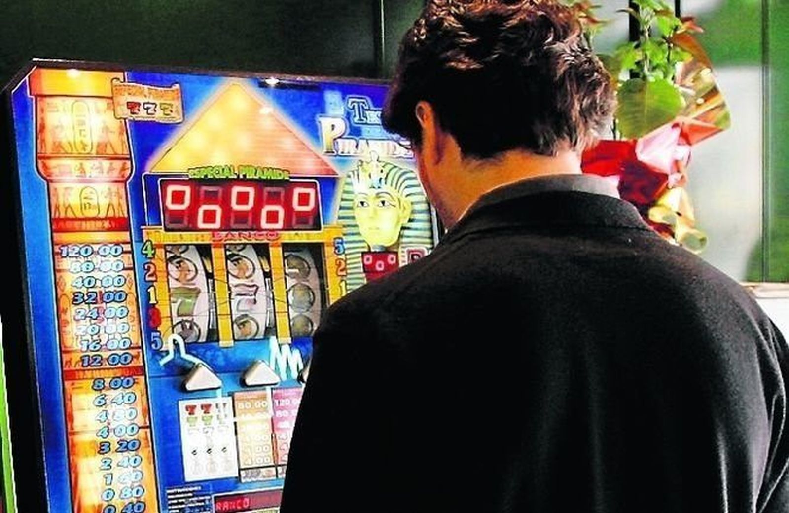 ASALJAR aborda en La Purísima el drama de la ludopatía