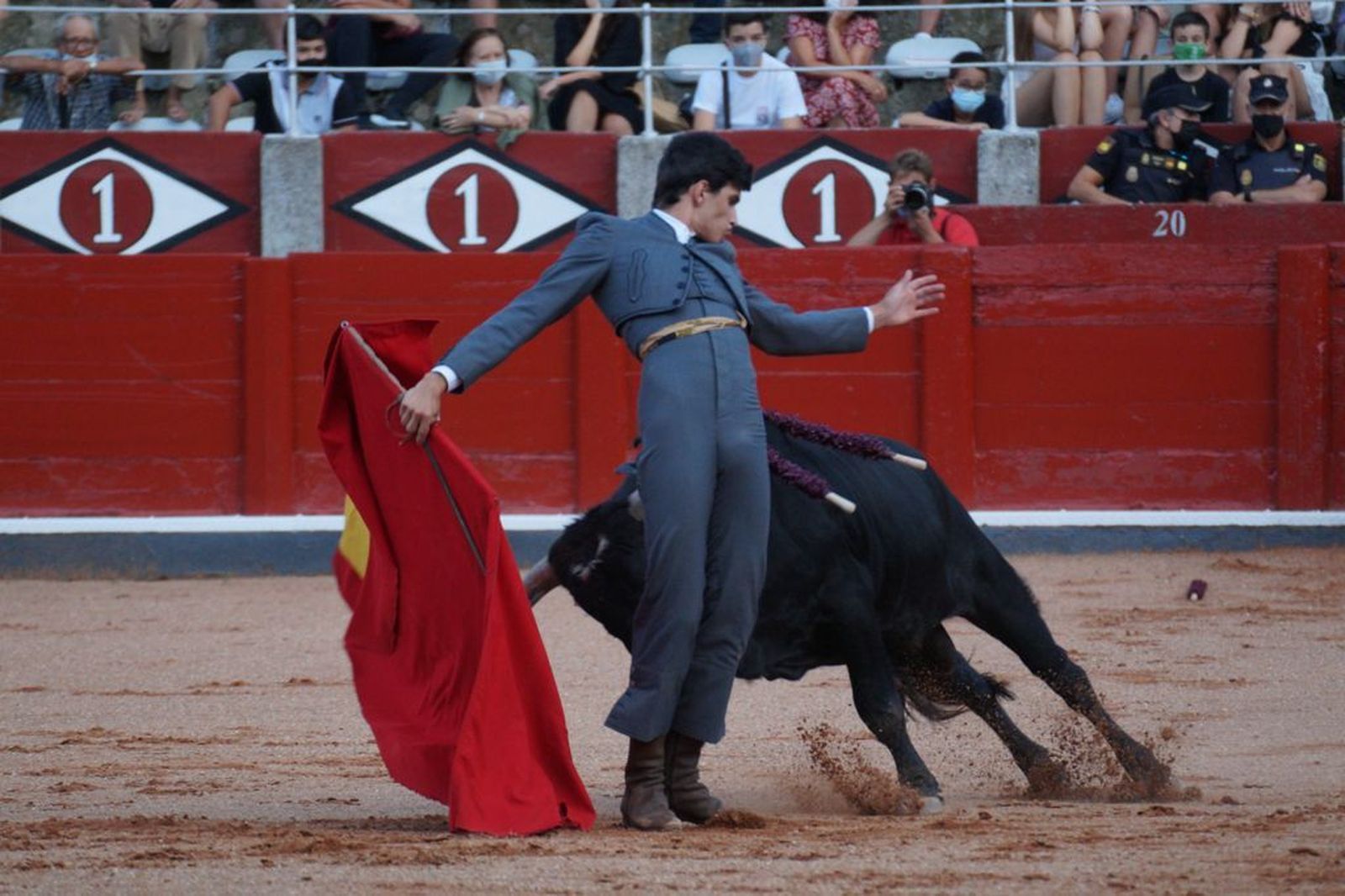clase-practica-de-tauromaquia-28