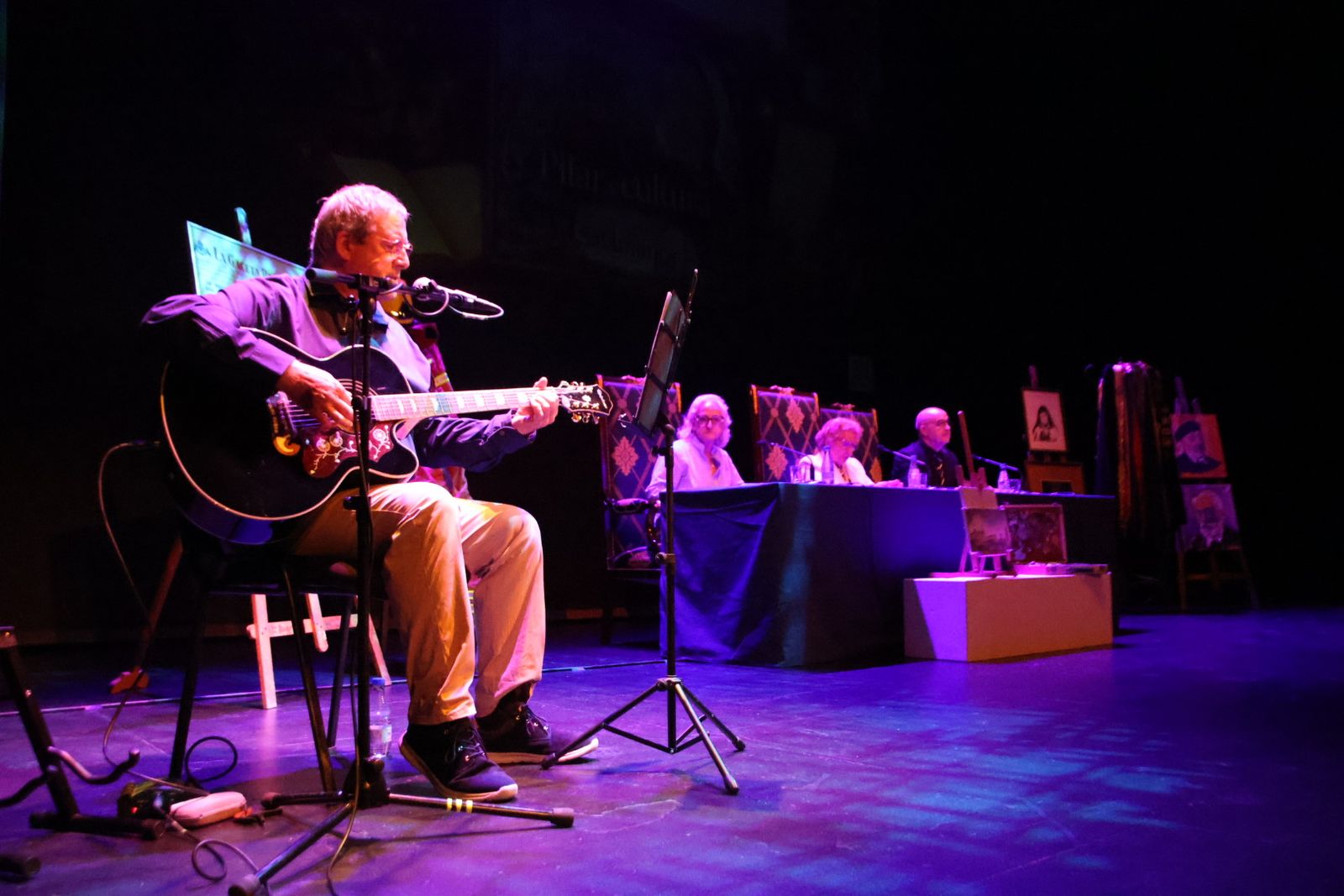 Salamanca rinde homenaje a Pilar Fernández Labrador