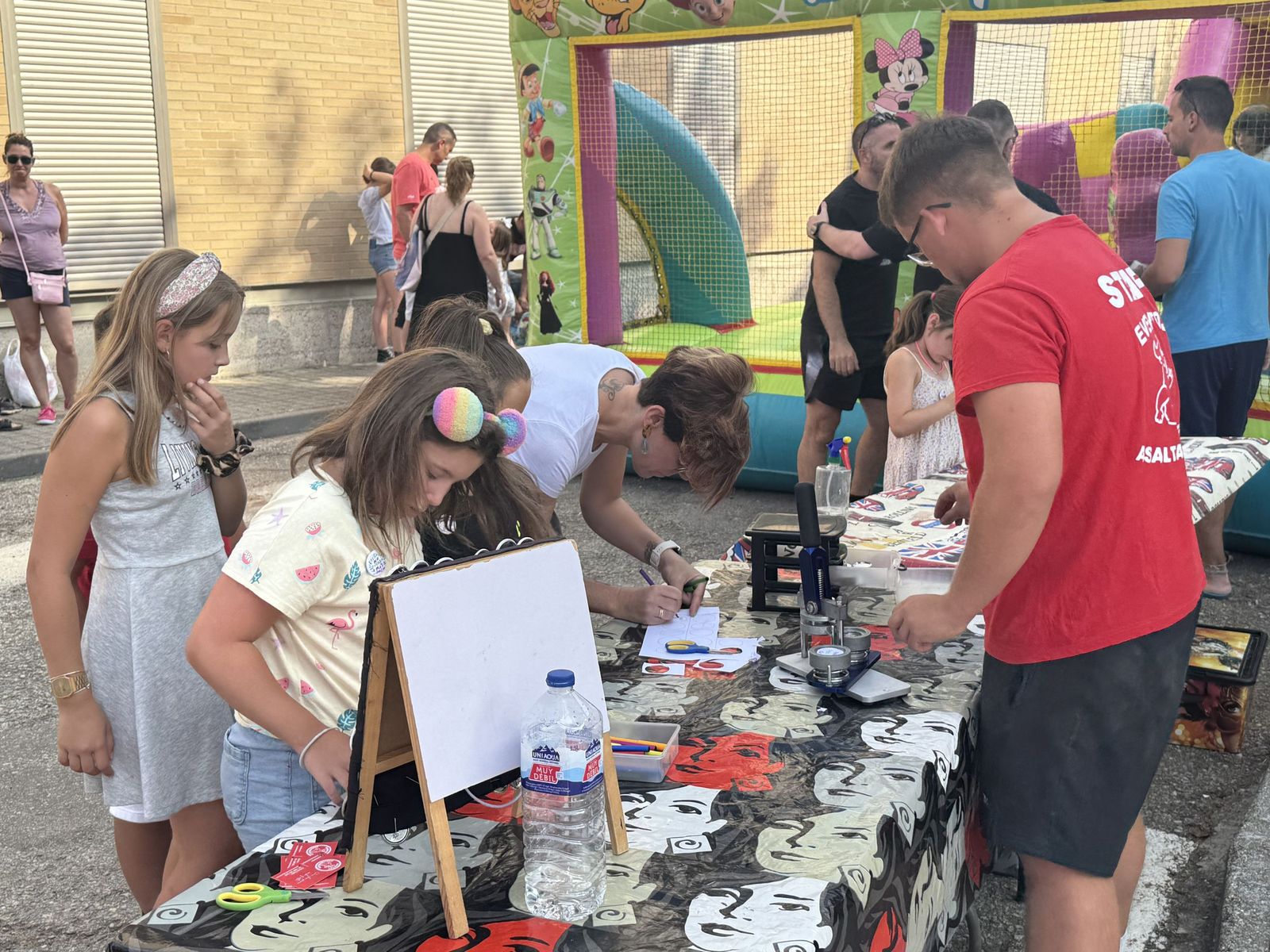 Moriscos. Parque infantil Asaltacalles.