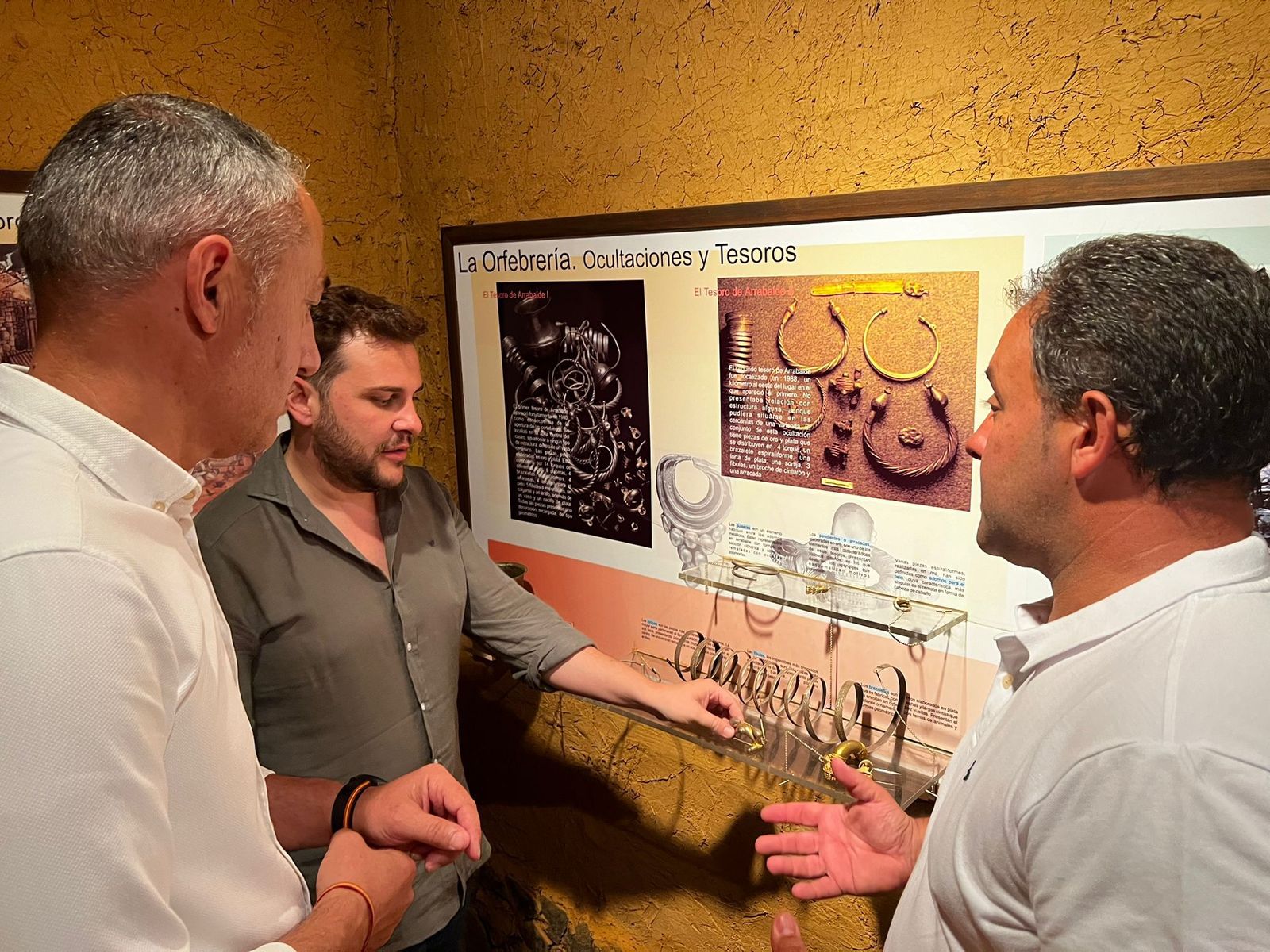 Arrabalde está de enhorabuena: inauguradas tres rutas naturales y un aula arqueológica.