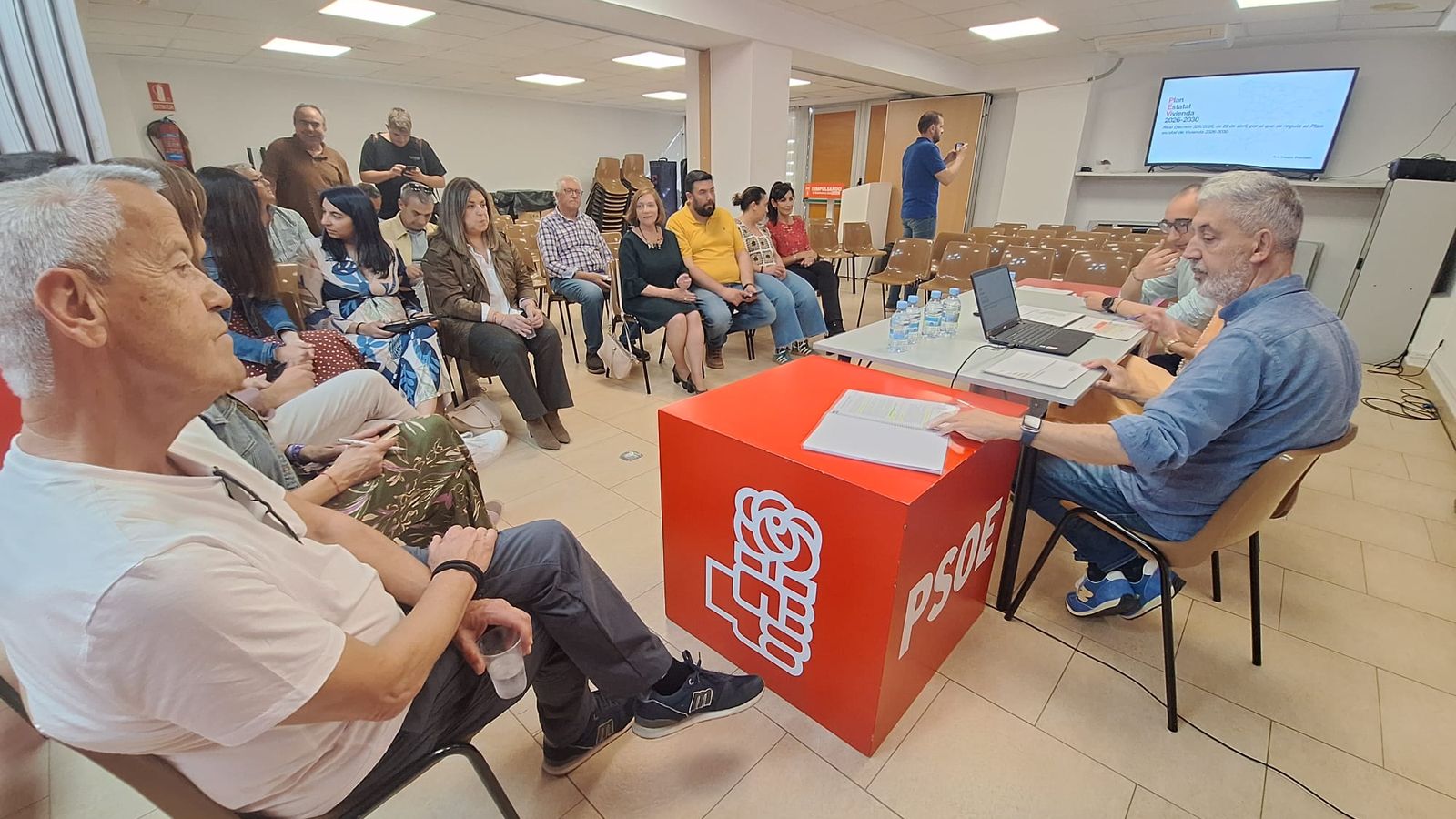 Ana Casado se reúne con alcaldes del PSOE  para tratar el tema de la vivienda (3)