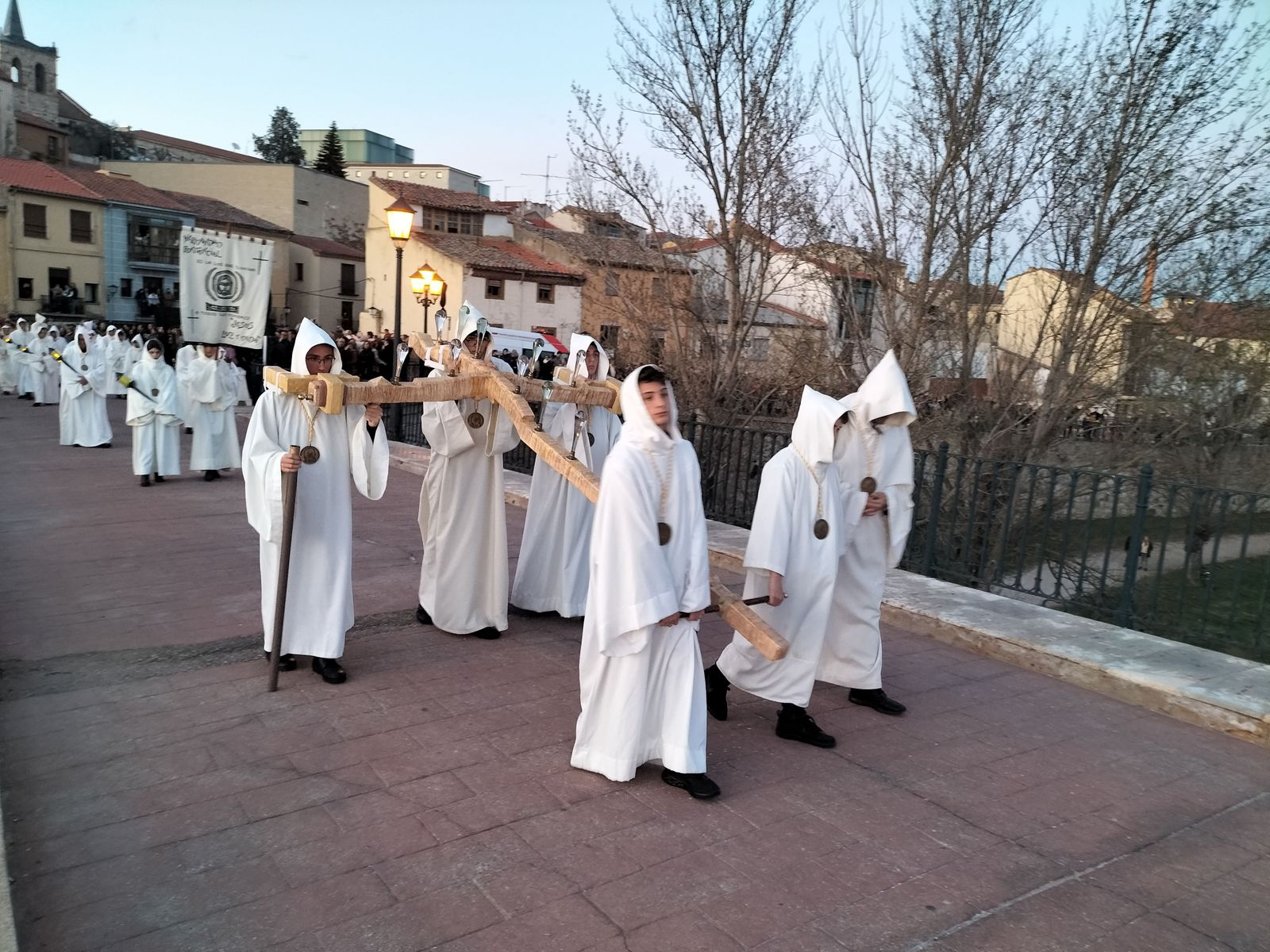 hermandad-penitencial-de-nuestro-senor-jesus-de-luz-y-vida-4