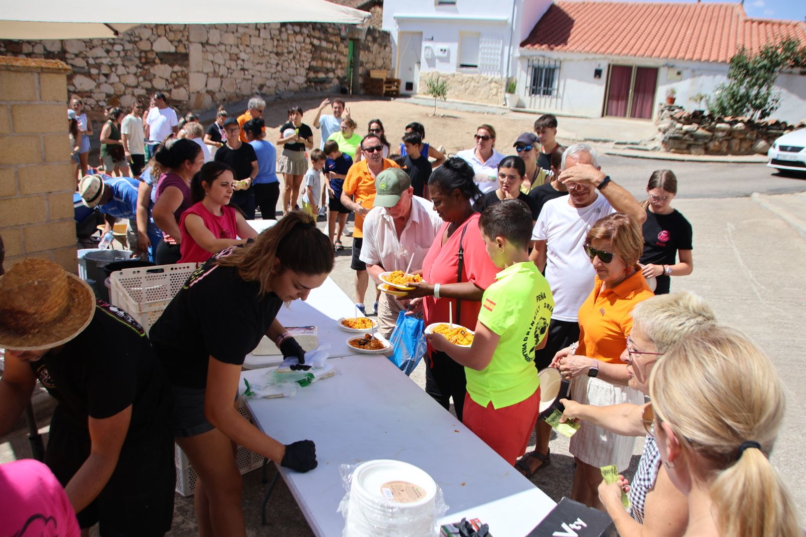 Villagonzalo paella en el Verdinal