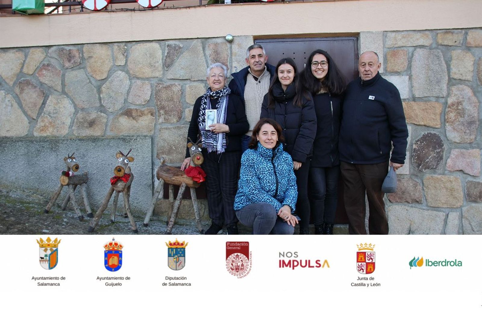 Mari Martín, ganadora del primer premio de la categoría 'Decoración e Iluminación Navideña' 2