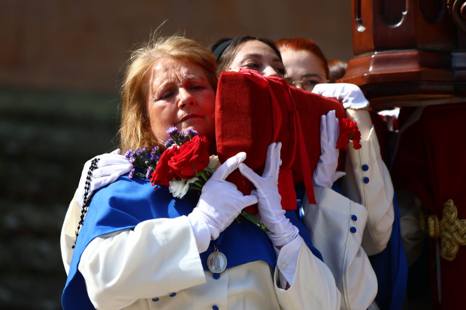 Procesión del encuentro de Nuestra Señora de la Alegría y Jesús Resucitado en el Domingo de Resurrección en Salamanca