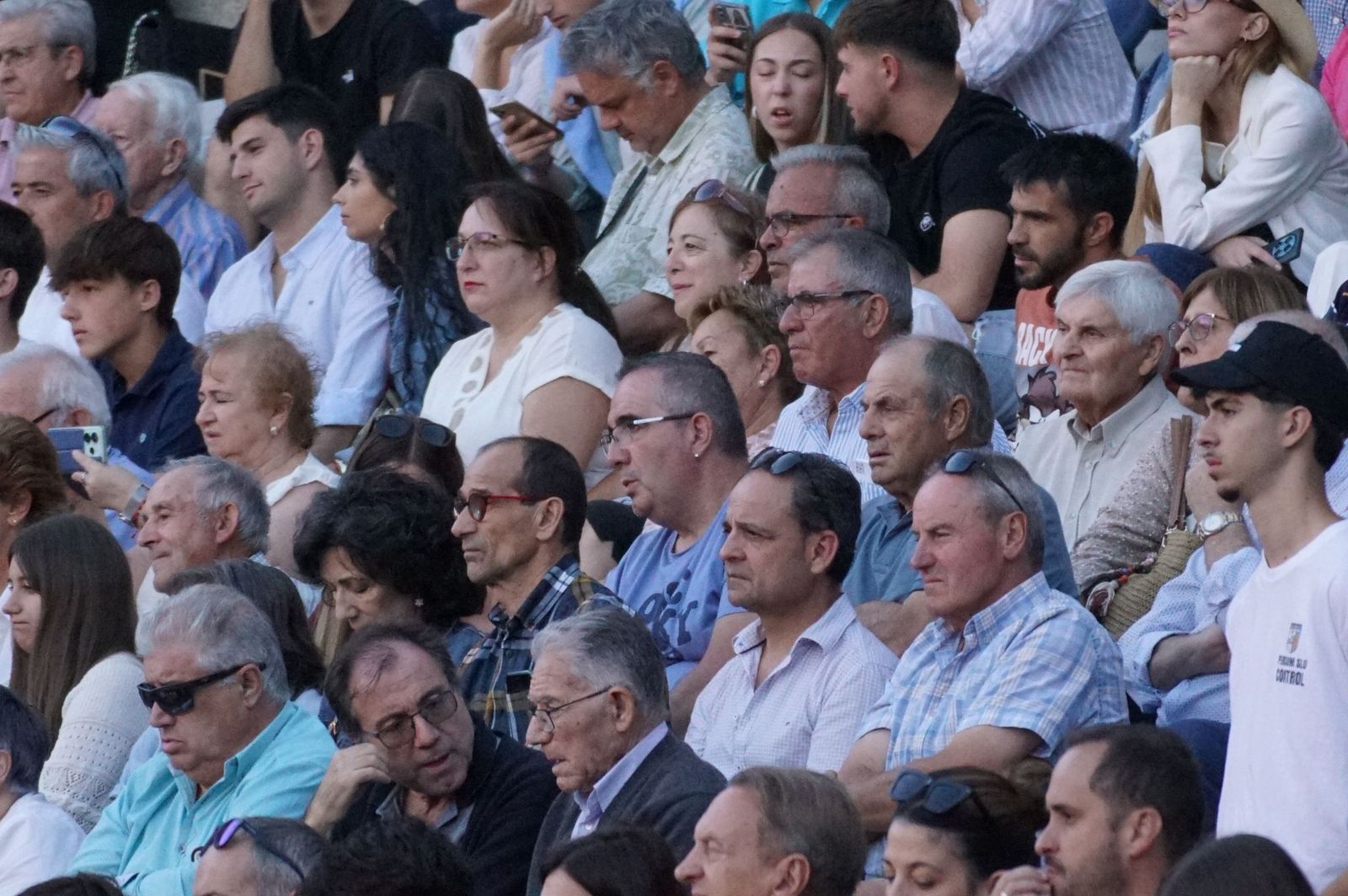 Clase práctica con alumnos de la Escuela de Tauromaquia de Salamanca (Diego Mateos, Noel García y Álvaro Rojo con erales de Esteban Isidro)