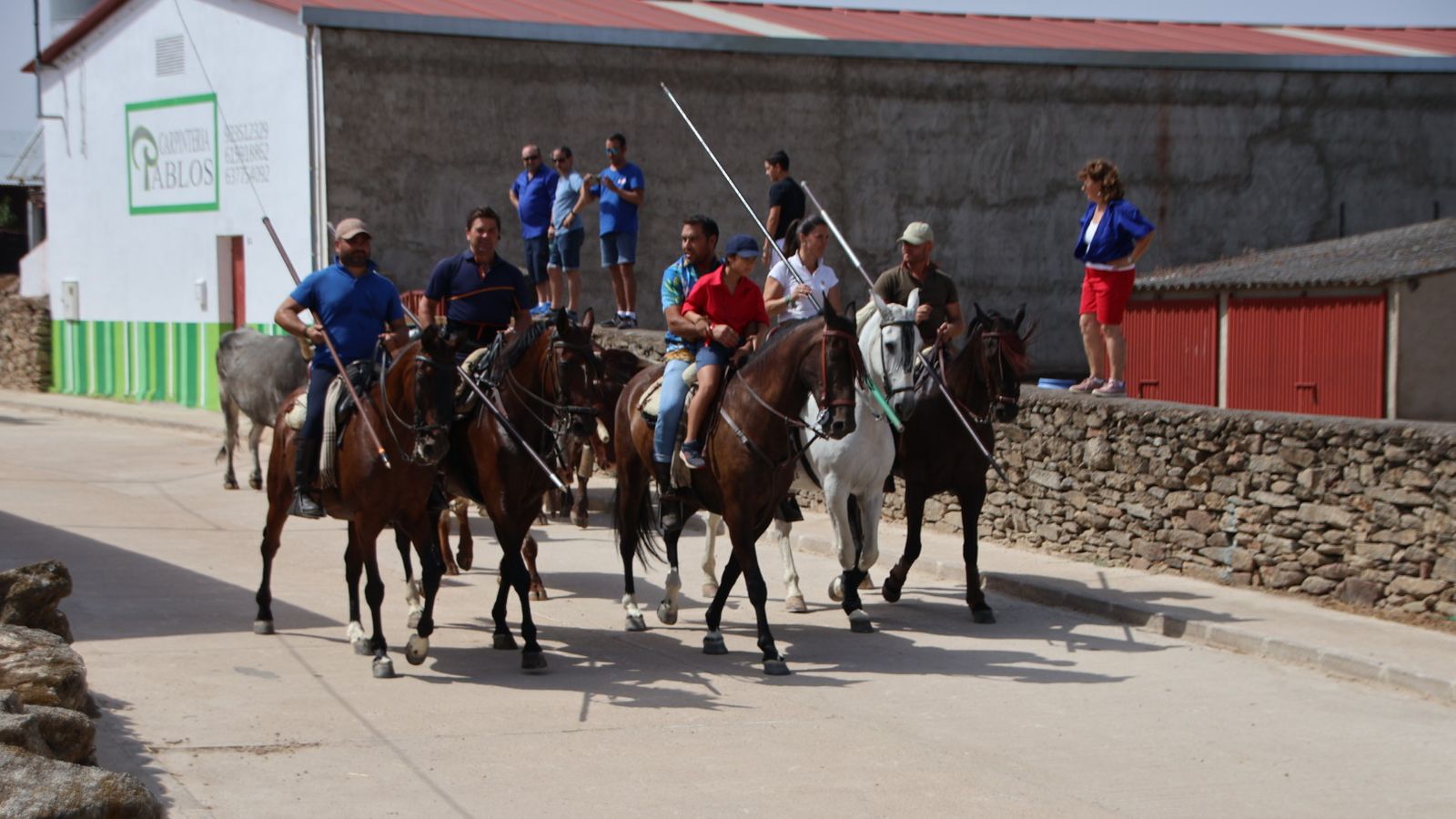 Lumbrales encierro a caballo martes 26 de agosto