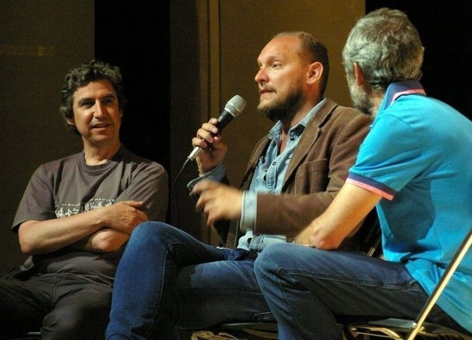 El director de cine Luis María Fernández presenta en la localidad 'La pantalla herida'