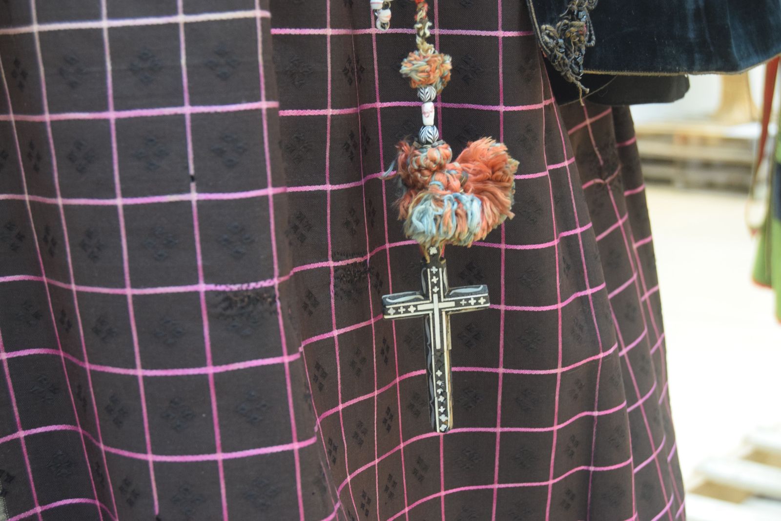 exposicion-de-trajes-regionales-grande-halago-14