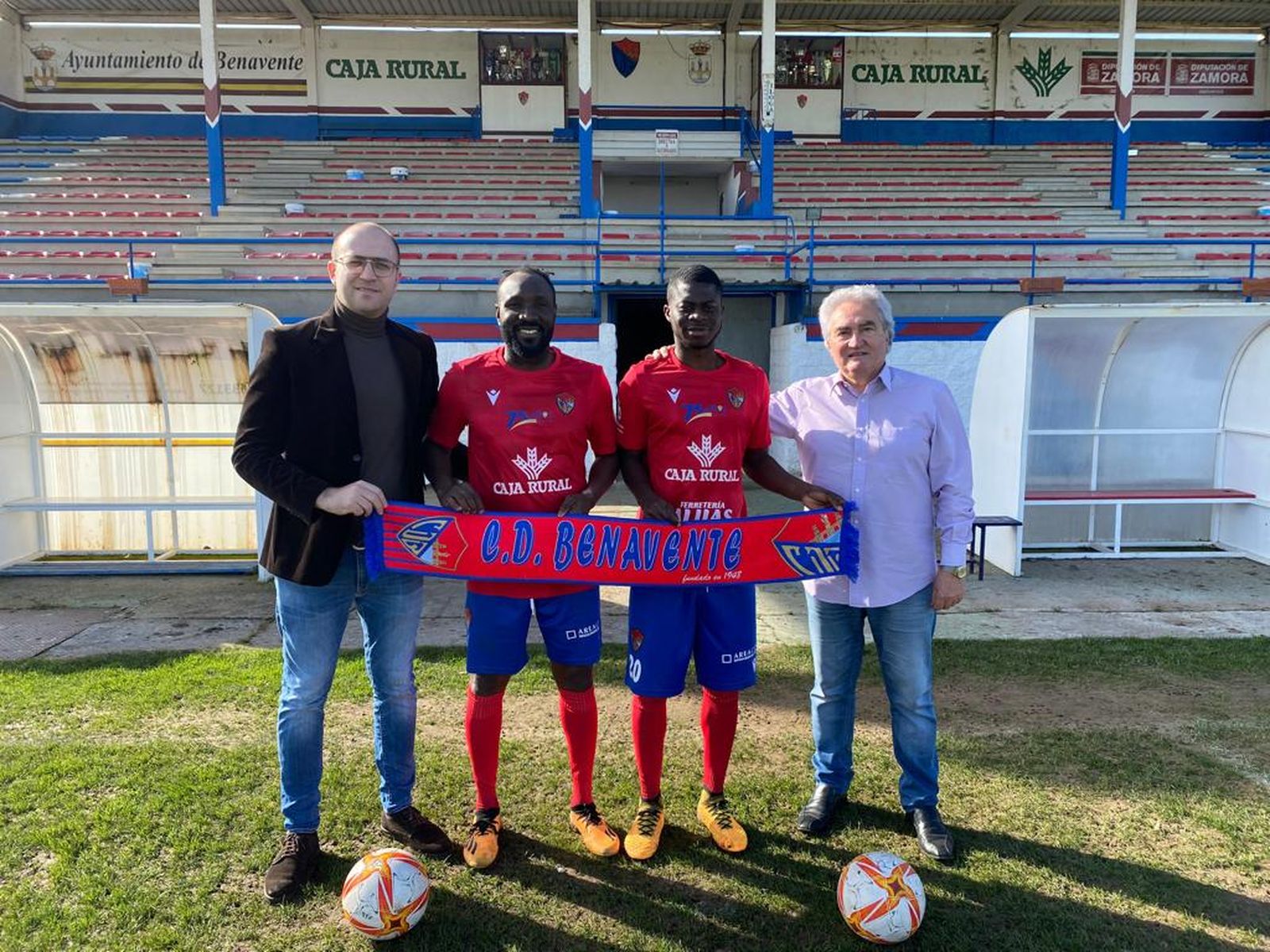 Álvaro Sánchez se despide del C.D Benavente que anuncia los fichajes de Teiko y Nii